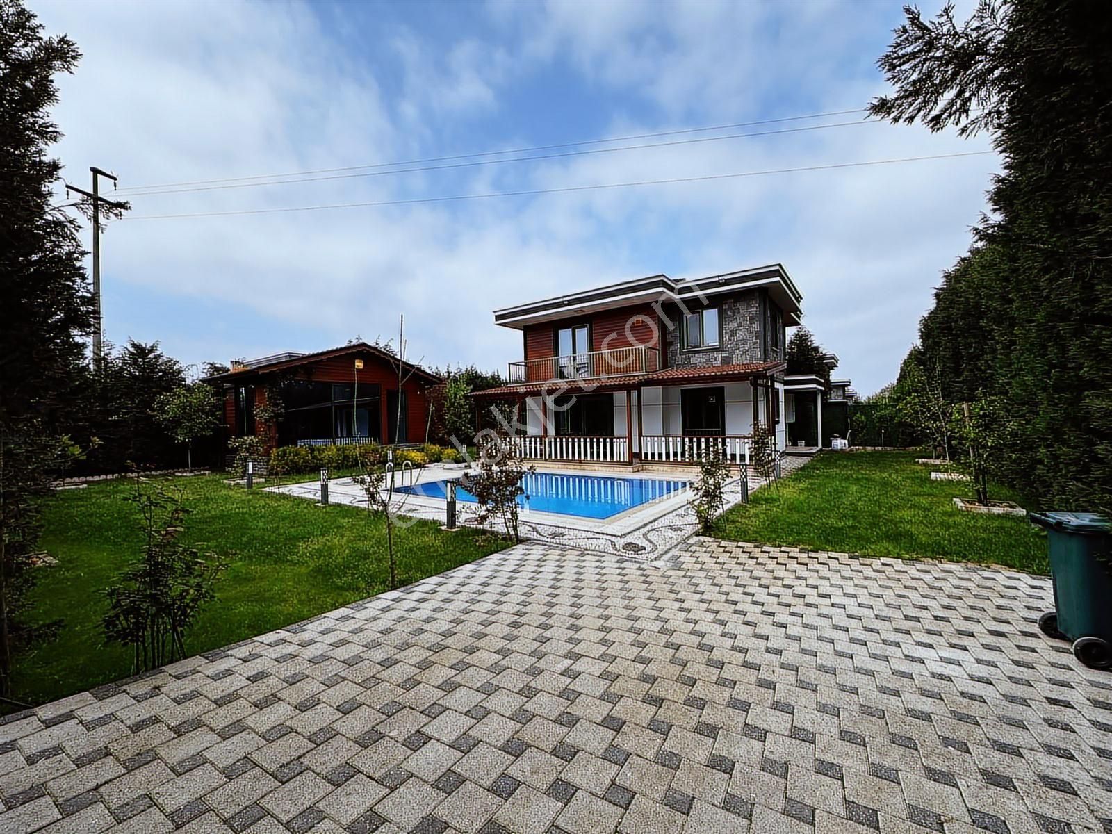 Sapanca'da Müstakil Satılık Villa فيلا الترا لوكس للبيع - Görsel 13