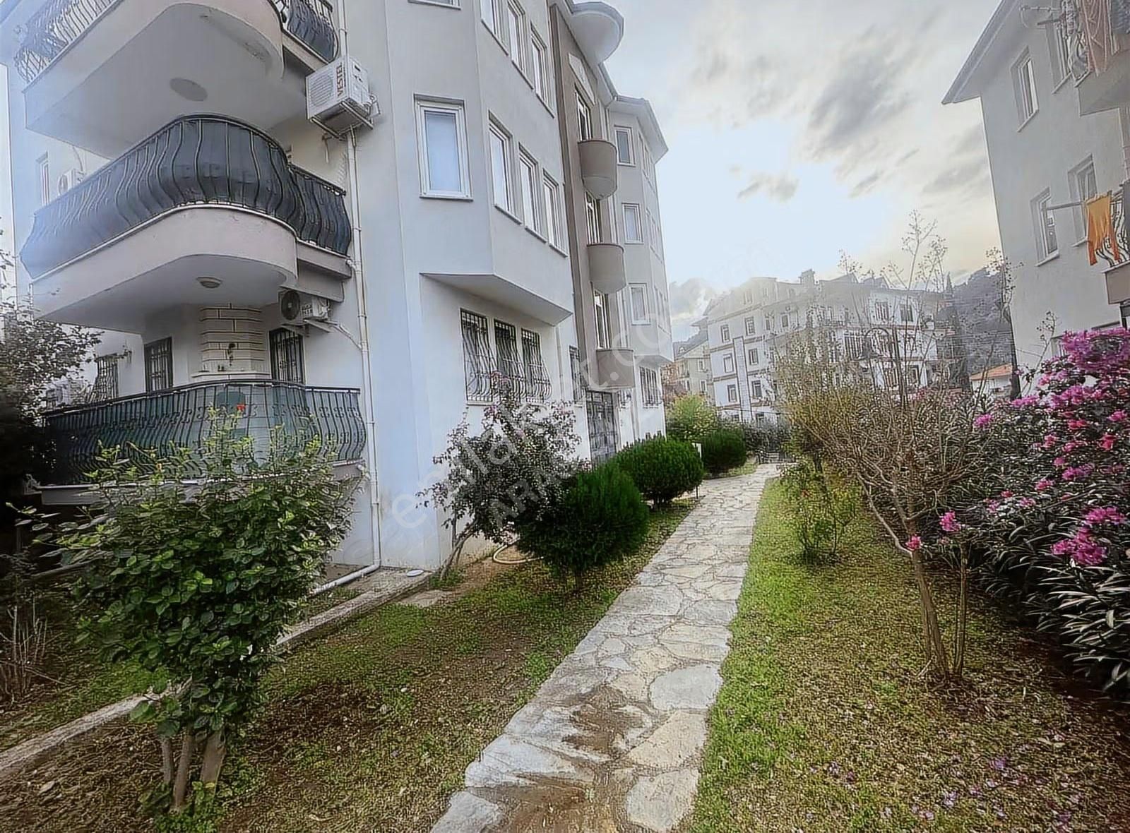 Aras Emlaktan Harika Manzaralı Ve Geniş 3+1 Daire - Görsel 18
