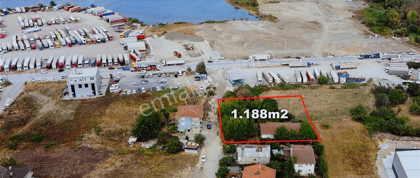 Başiskele Sepetlipınar'da 1189m2 Satılık Sanayi Arsası