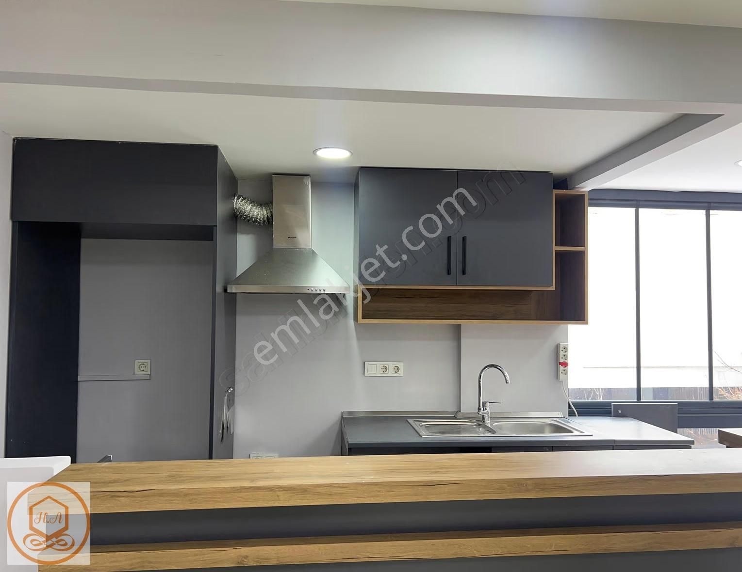 Tekstilkent Ticaret Merkezi'nde 160 M2 Ultra Lüks Ful Tadilatlı - Görsel 4