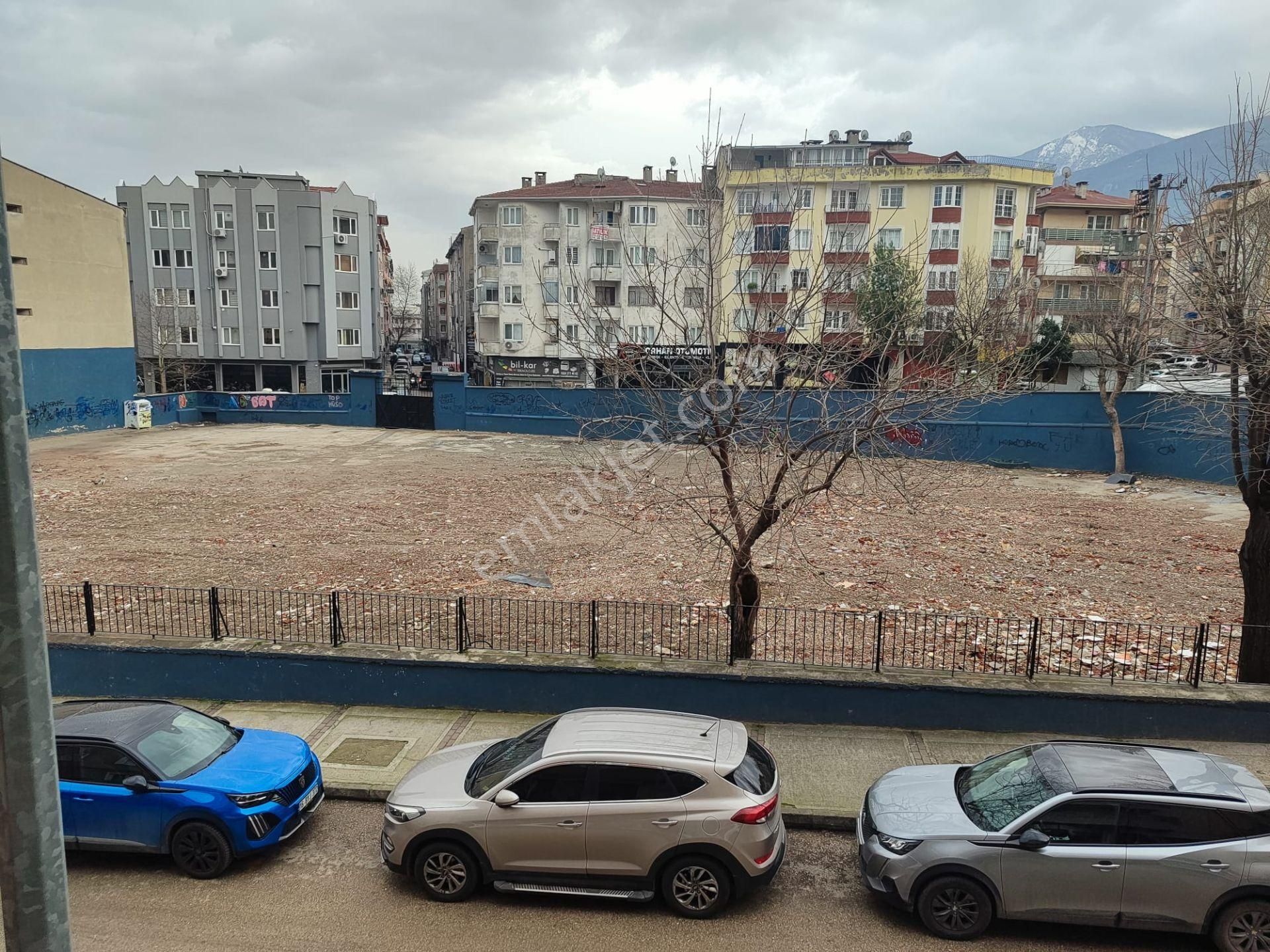 Gazcılar Sakarya Mahallesinde 125m2 Geniş 3+1 Teraslı Daire - Görsel 5