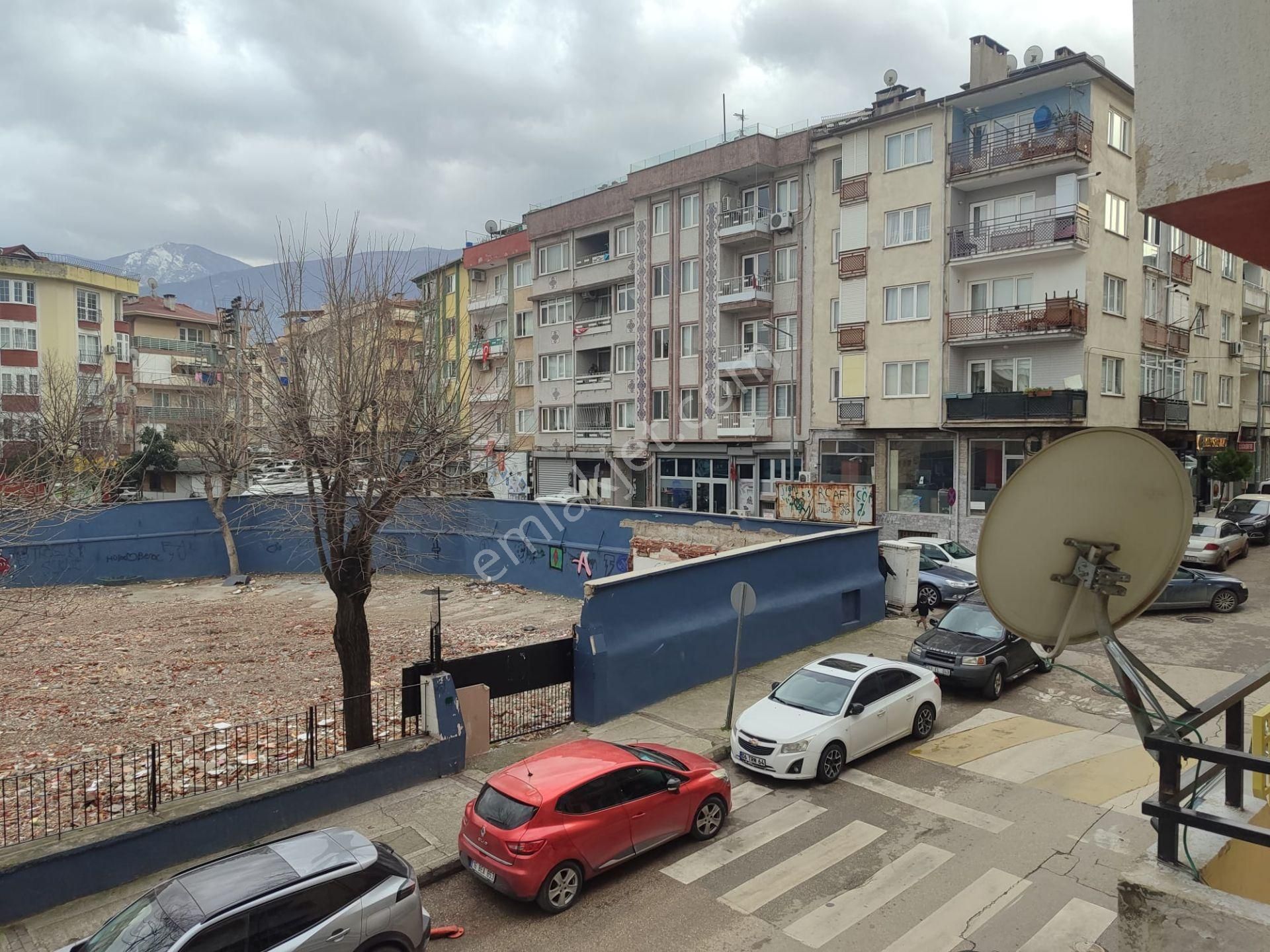 Gazcılar Sakarya Mahallesinde 125m2 Geniş 3+1 Teraslı Daire - Görsel 10