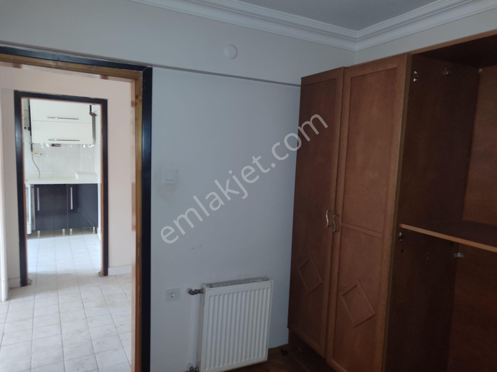 Gazcılar Sakarya Mahallesinde 125m2 Geniş 3+1 Teraslı Daire - Görsel 8