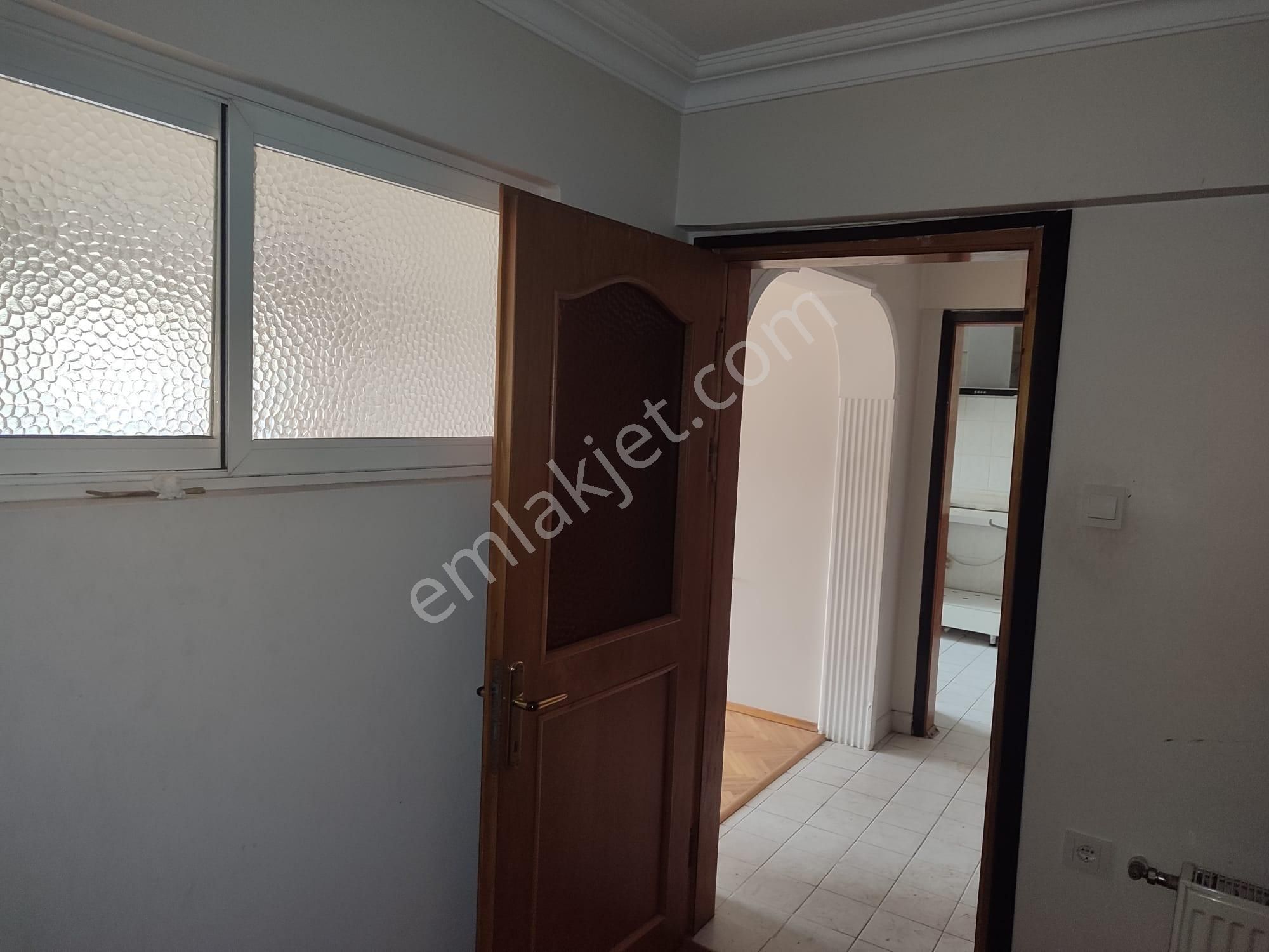 Gazcılar Sakarya Mahallesinde 125m2 Geniş 3+1 Teraslı Daire - Görsel 3