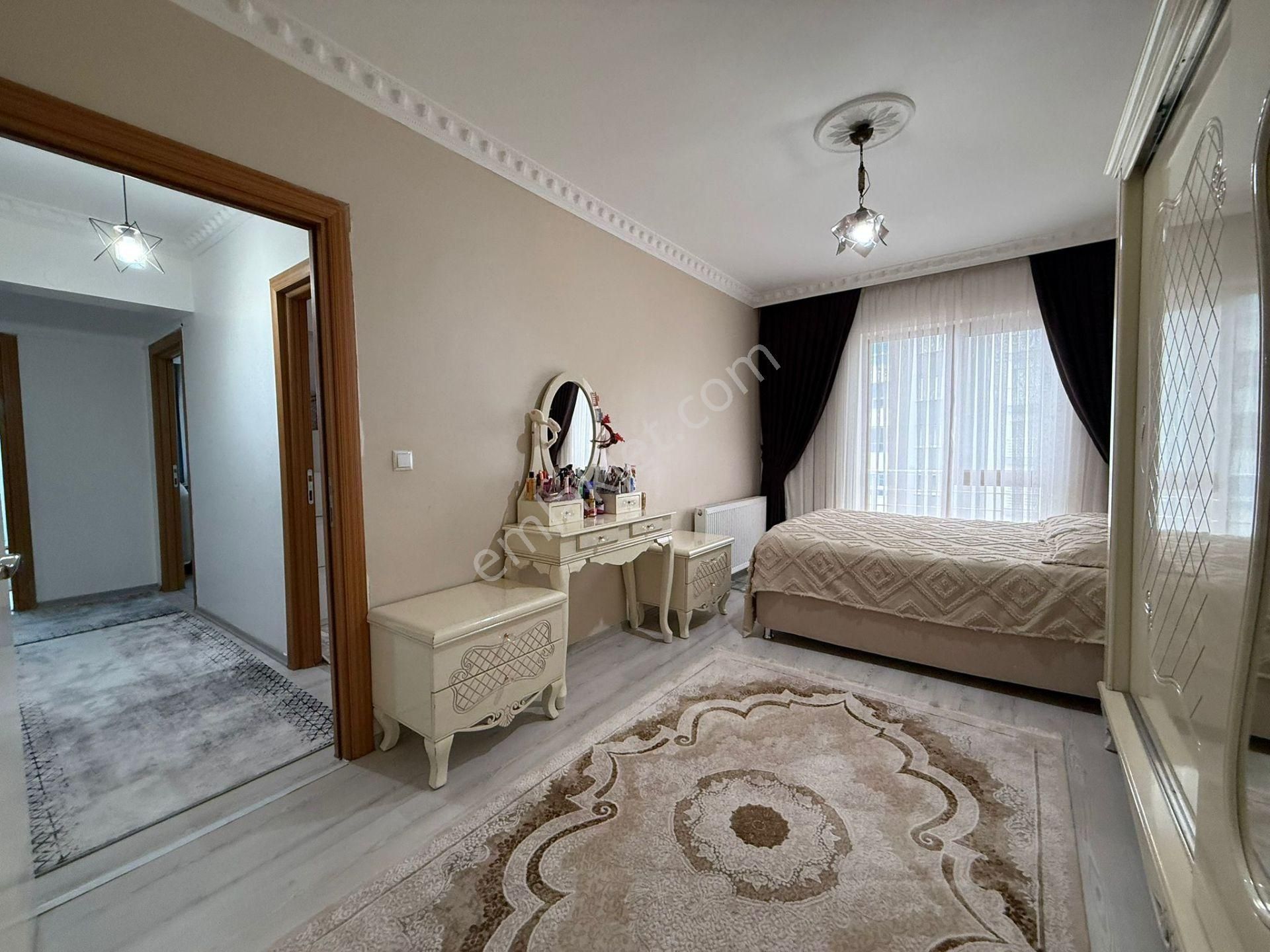 Otoban Manzaralı Komple Yapılı Teras Balkonlu 3+1 160 M2 Daireee - Görsel 31