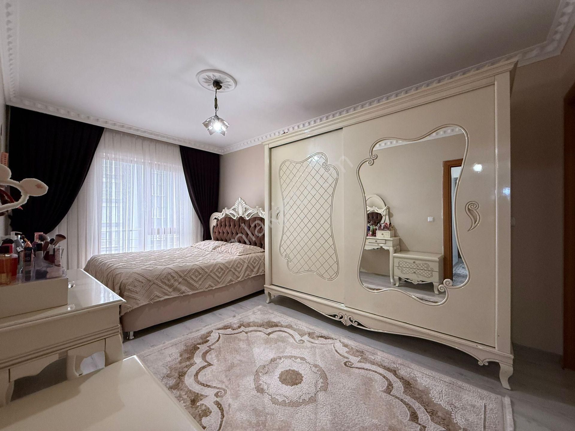 Otoban Manzaralı Komple Yapılı Teras Balkonlu 3+1 160 M2 Daireee - Görsel 32