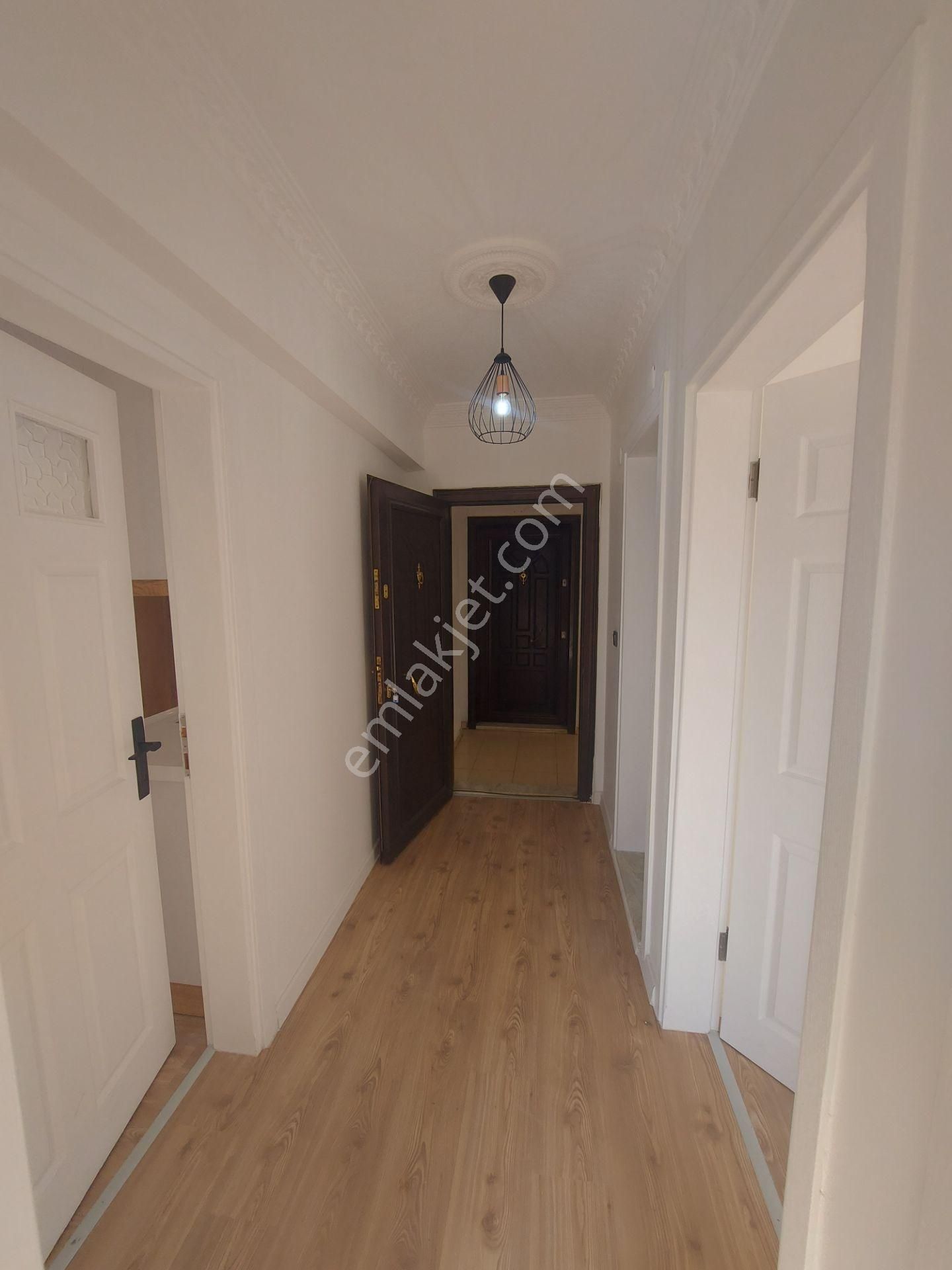 Didim Merkezde Geniş Balkonlu Ara Kat Ön Cephe 2+1 - Görsel 14