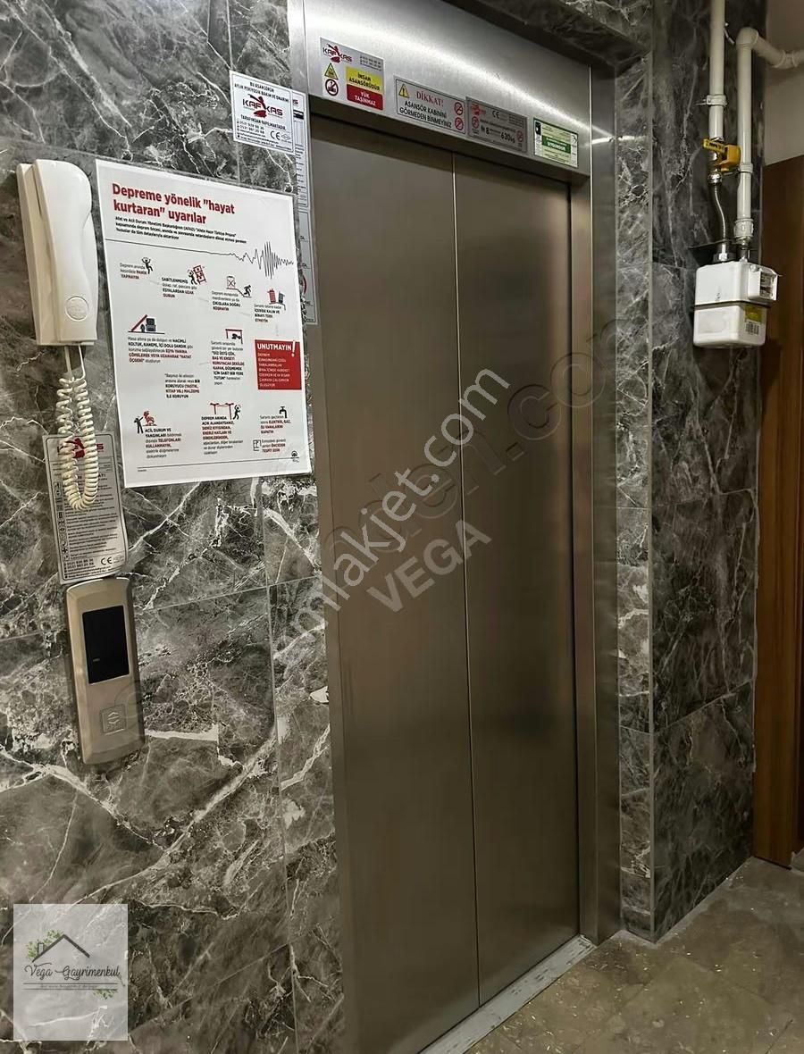 Beylikdüzü Dereağzı Mahallesi Giriş Kat 2+1 Daire Satılık - Görsel 6