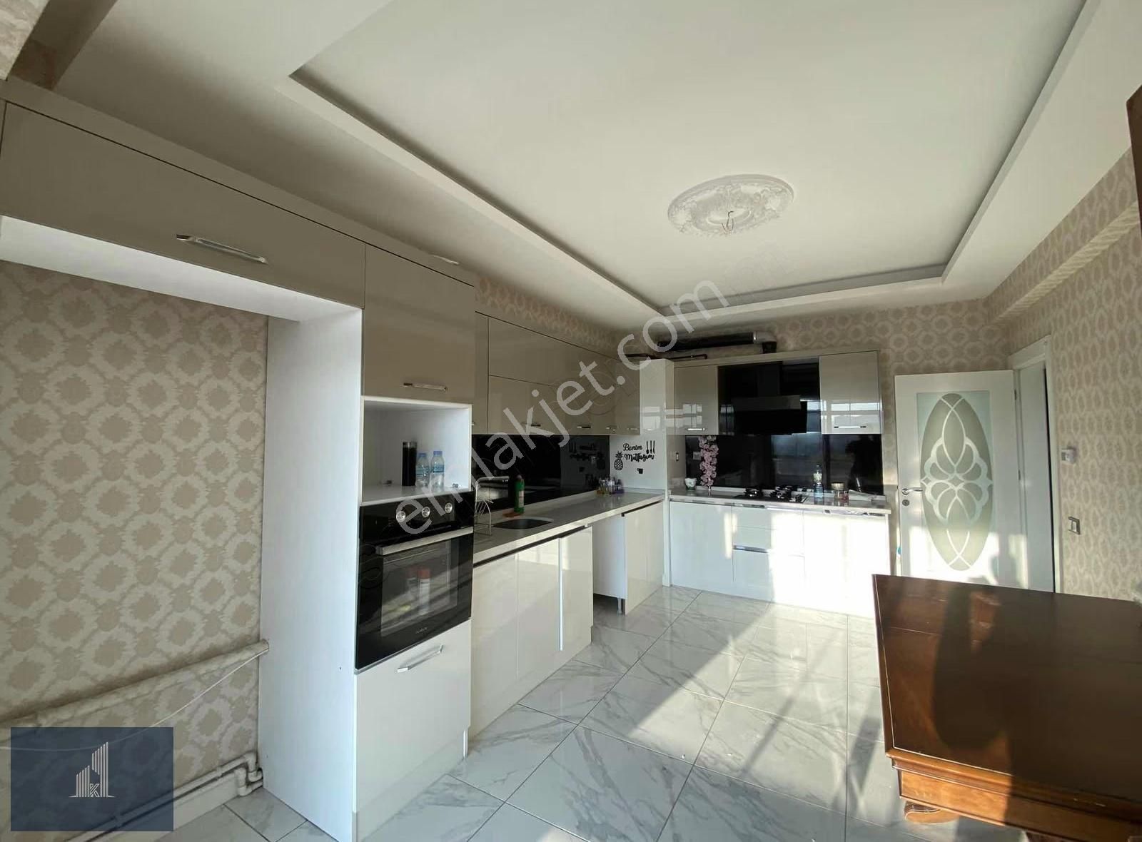 Kadir Dikici'den Saray Caddesinde Teraslı Kiralık Lüks 4+1 Daire - Görsel 34