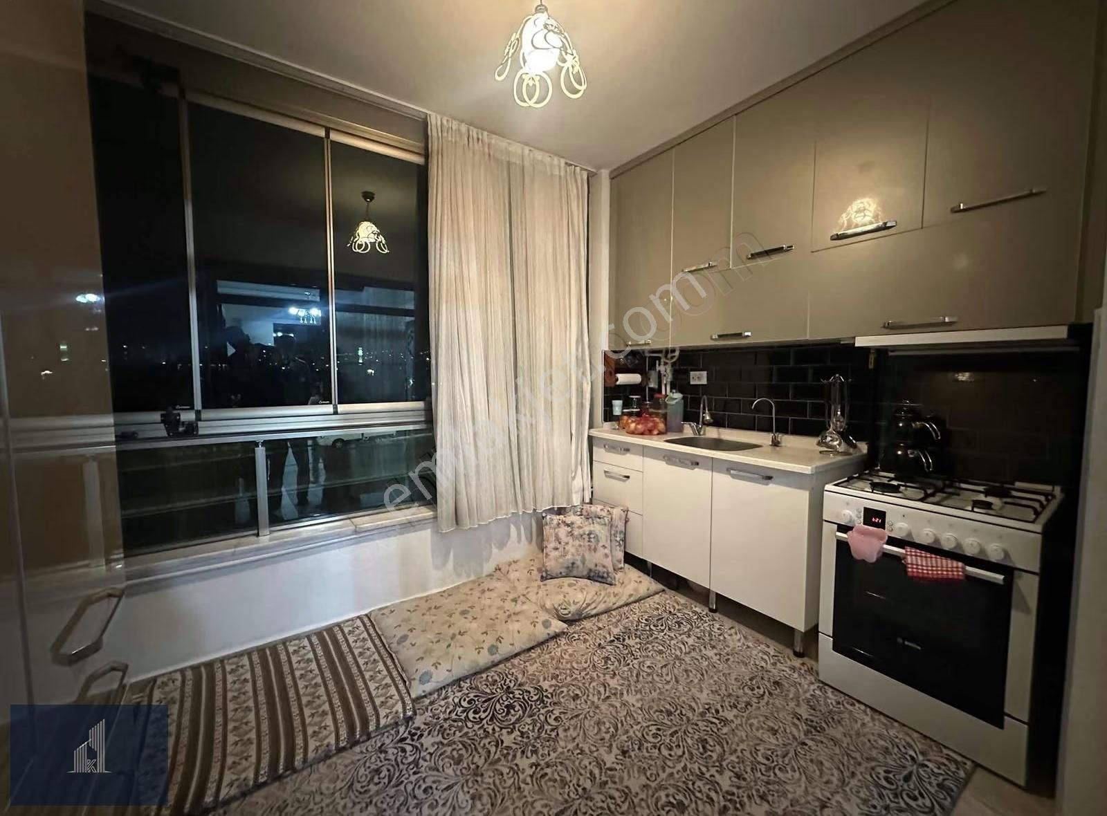 Kadir Dikici'den Saray Caddesinde Teraslı Kiralık Lüks 4+1 Daire - Görsel 9