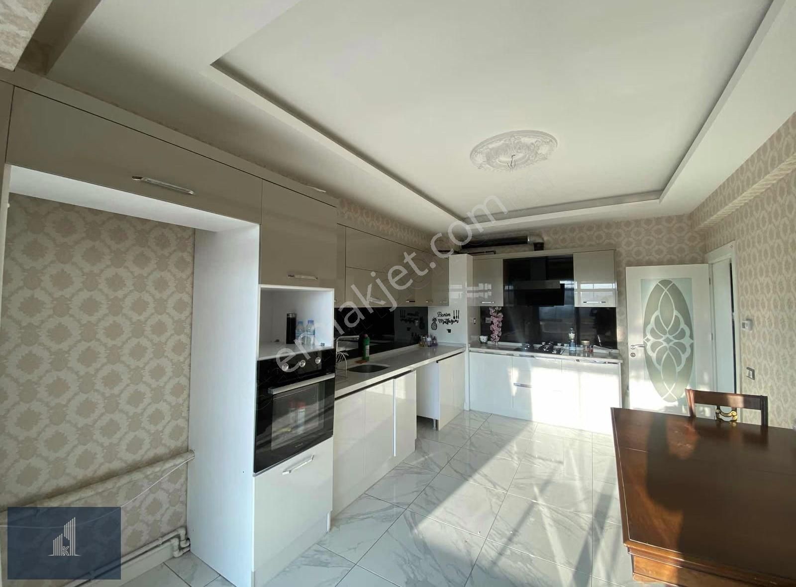 Kadir Dikici'den Saray Caddesinde Teraslı Kiralık Lüks 4+1 Daire - Görsel 33