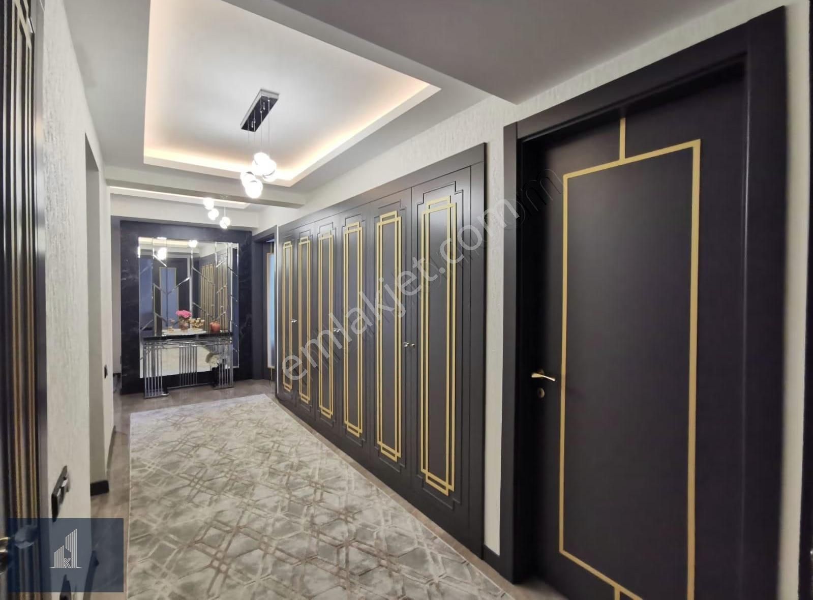 Kadir Dikici'den Villa Konseptinde Site İçi Satılık 6+1 Daire - Görsel 21