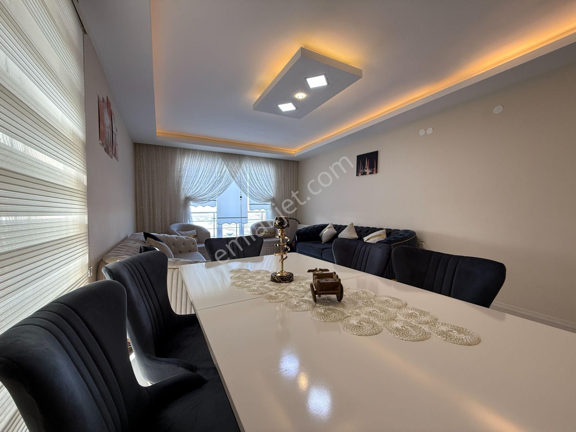 Ufuk Kılıç Emlak'tan Yeni Binada 3+1 Asansörlü 1. Kat Daire - Görsel 11