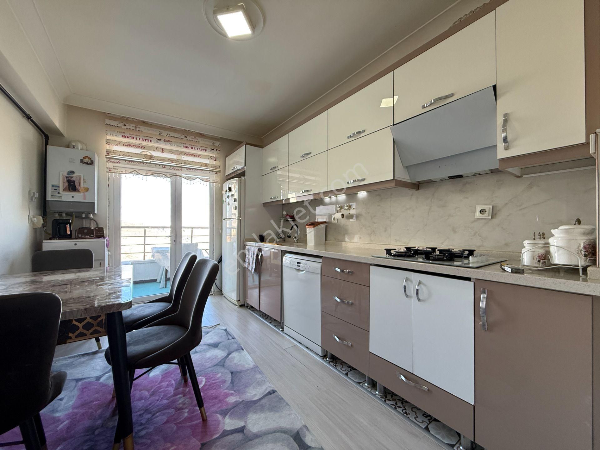 Ufuk Kılıç Emlak'tan Yeni Binada 3+1 Asansörlü 1. Kat Daire - Görsel 3