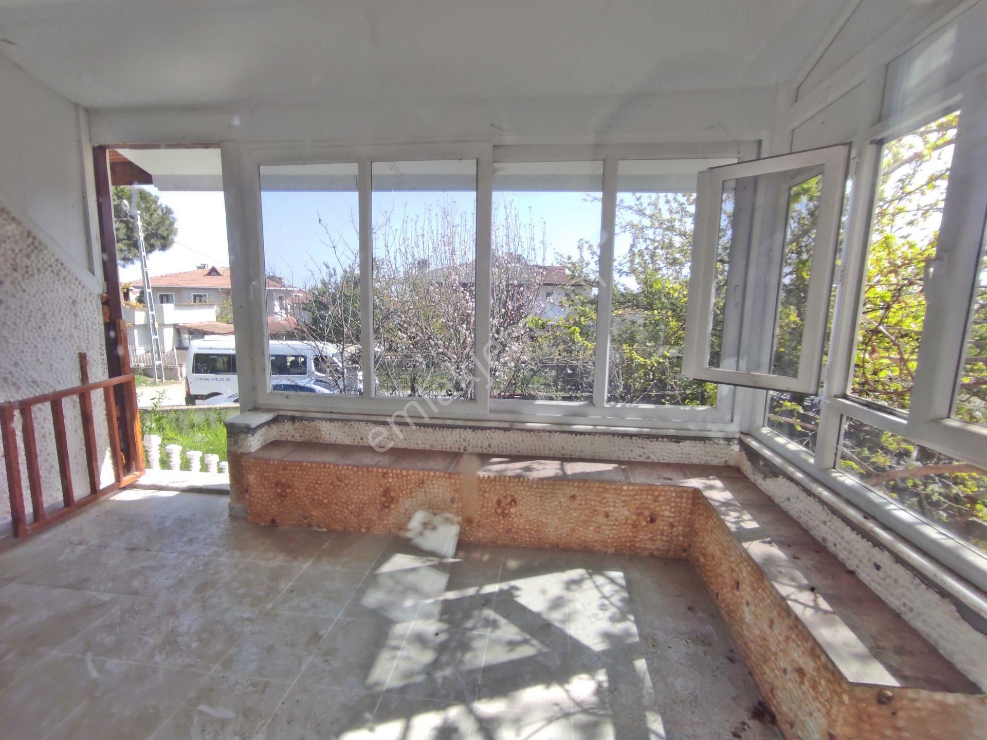 Silivri Gümüşyaka'da Deniz Manzaralı 4+2 Dublex İkiz Villa - Görsel 4