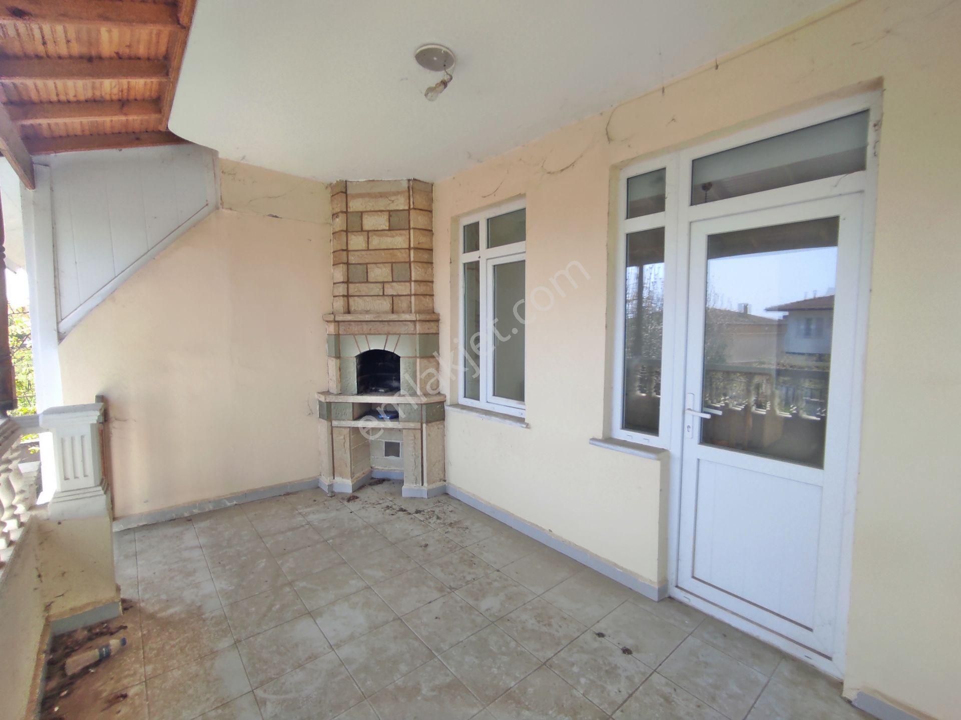 Silivri Gümüşyaka'da Deniz Manzaralı 4+2 Dublex İkiz Villa - Görsel 23