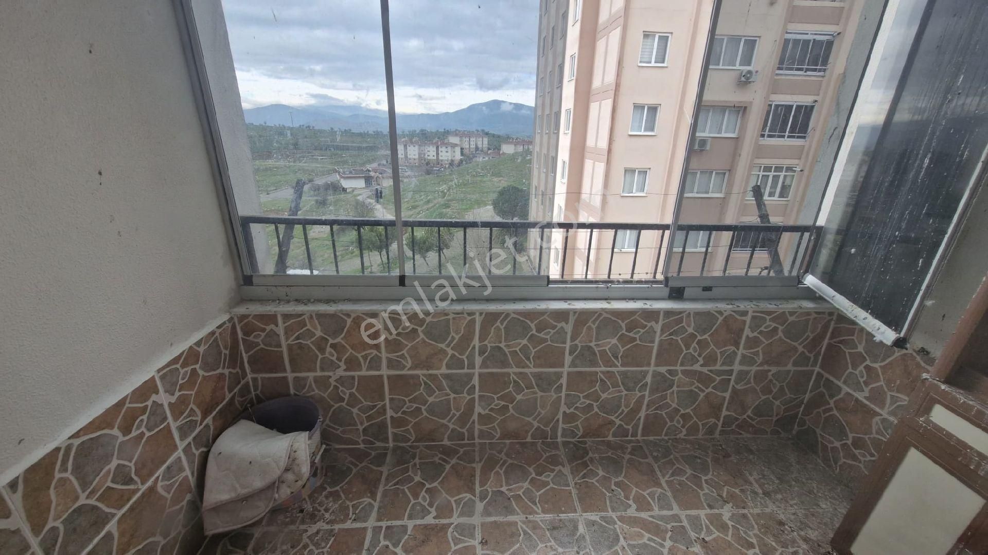 İzmir Tire Merkezde Tokide Acil Satılık Daire 3+1 Arakat D. Gazlı - Görsel 6