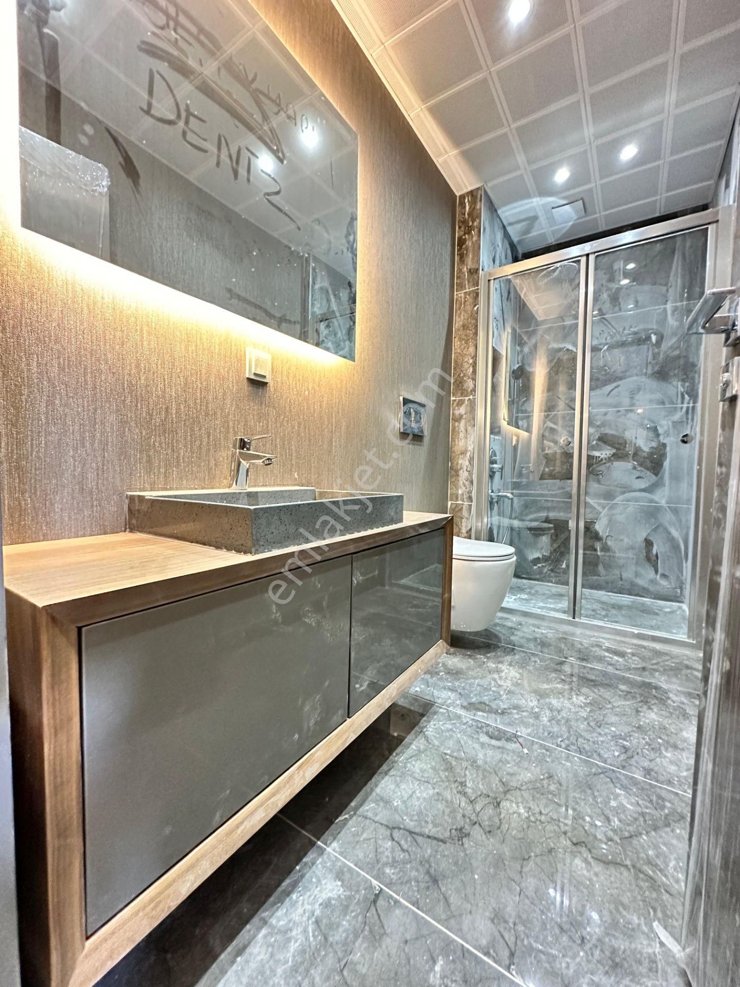 Menderes'te 3+1 300 M2 Arsa İçinde 170 M2 Havuzlu Triplex Villa - Görsel 20