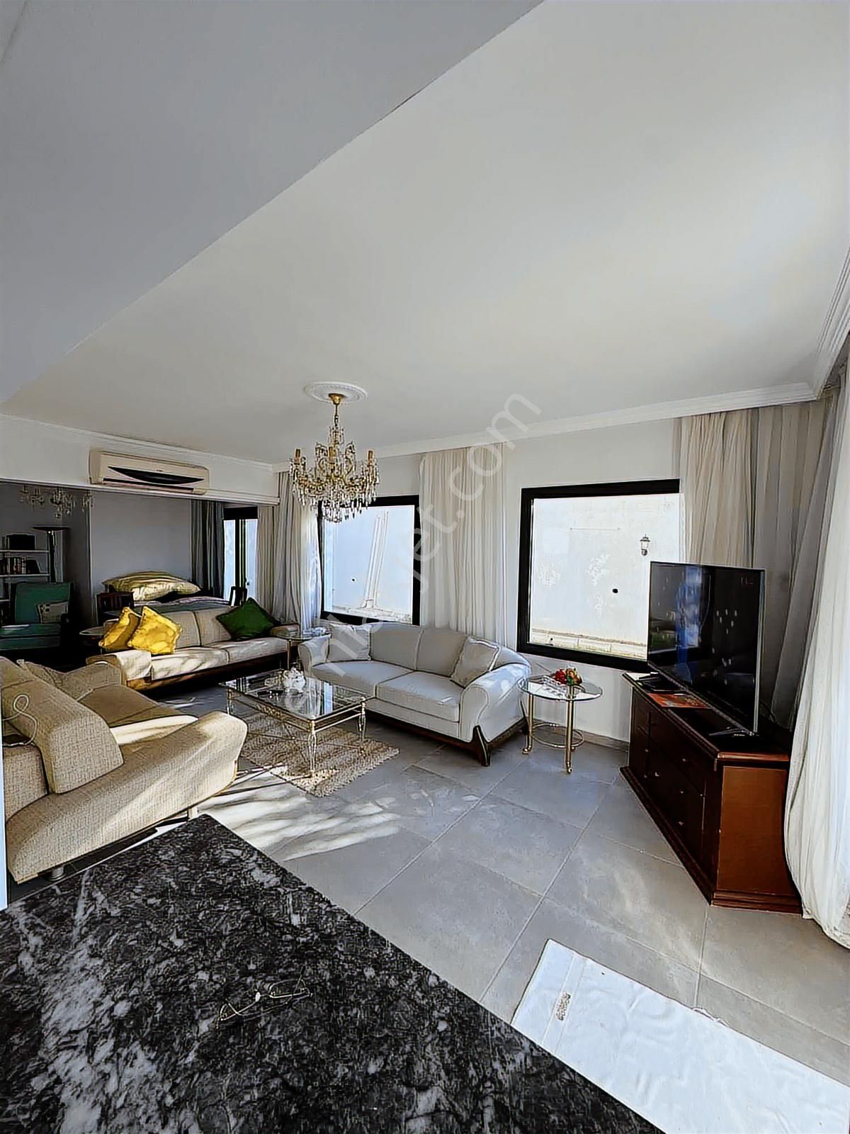 Bodrum Boğaziçi Başko Sitesi Müştemilatlı Satılık Villa - Görsel 31