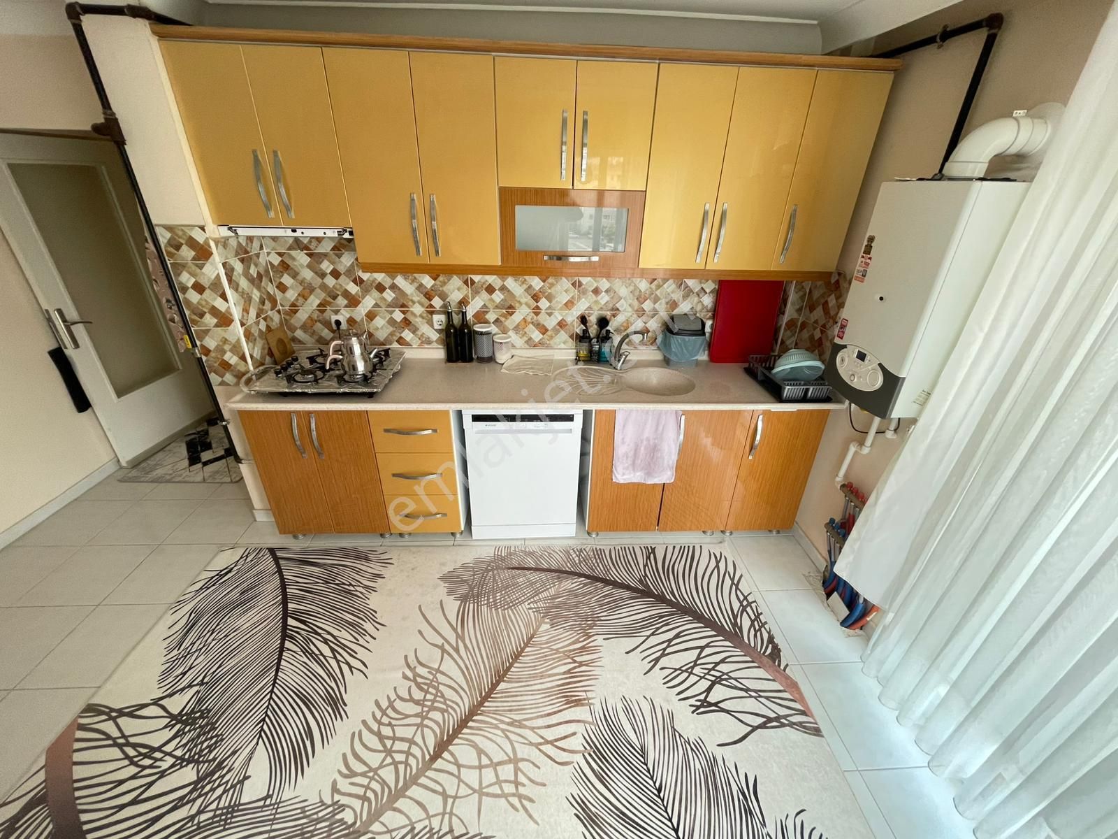 Sincan Yenikentte Satılık Katta 3+1 Daire Geniş Fırsat - Görsel 3