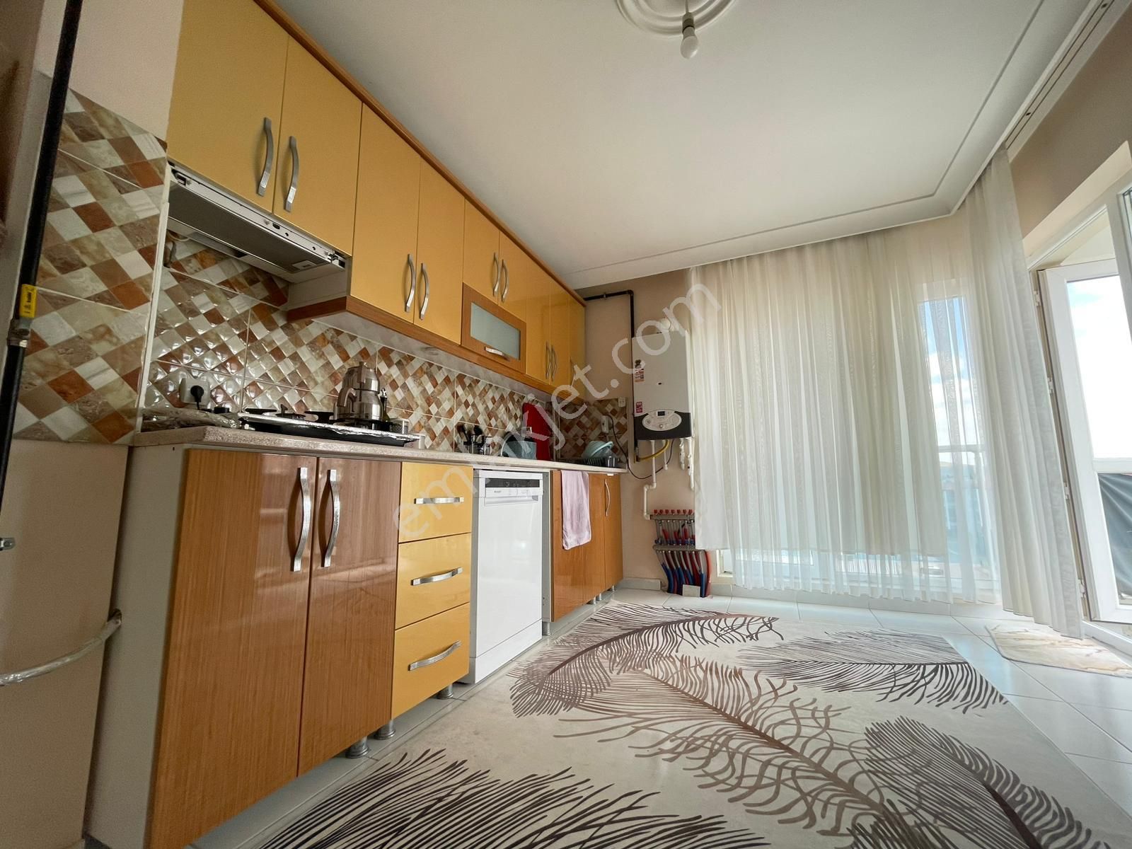 Sincan Yenikentte Satılık Katta 3+1 Daire Geniş Fırsat - Görsel 4