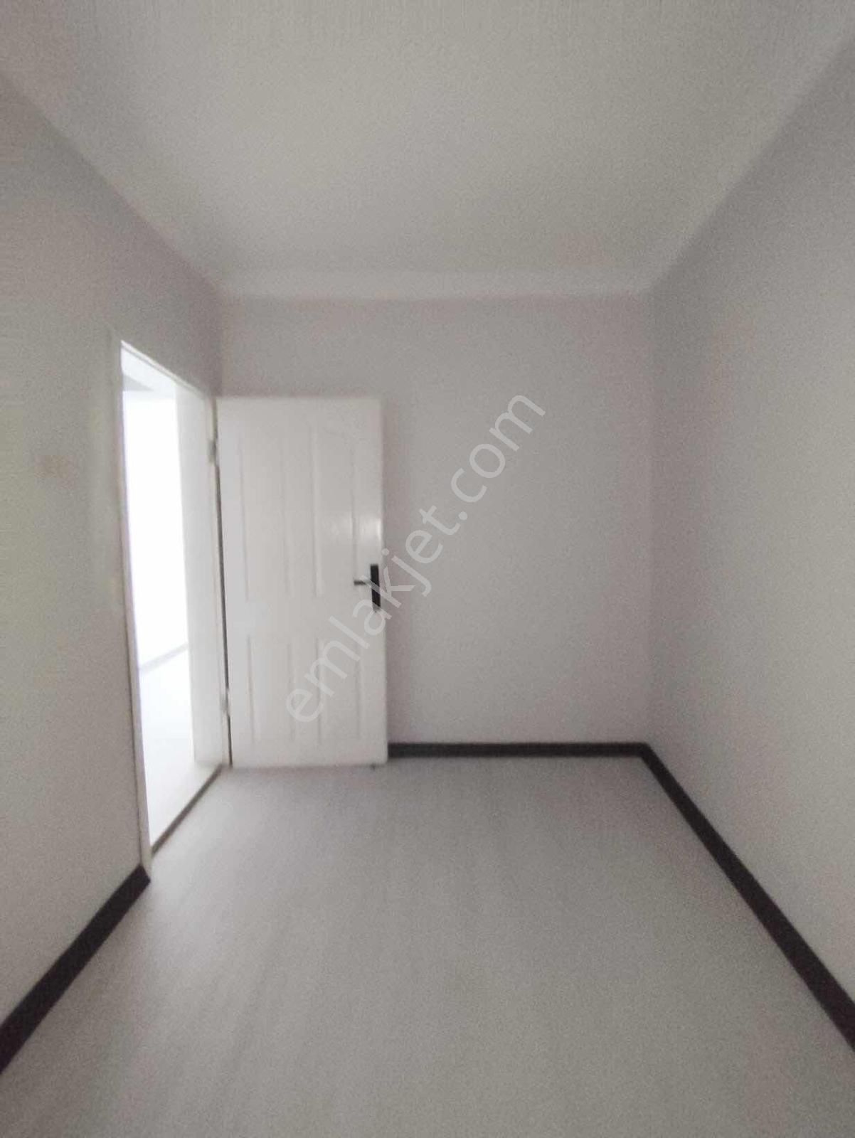 Yoldaş İnş Satılık 2+1 85 M2 Yüksek Giriş Arsa Tapulu Daire - Görsel 17