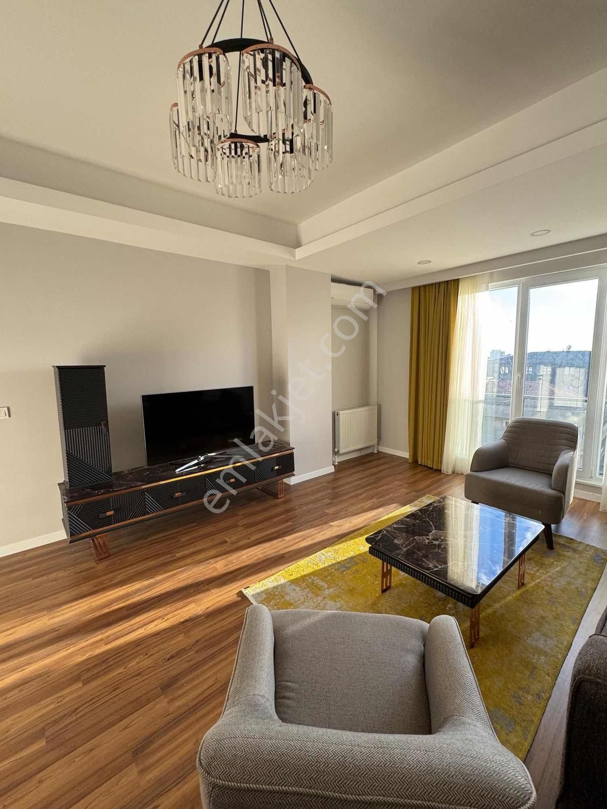 Maltepe Zümrütevler De Metro Ya Komşu Otoparklı Eşyalı 3+1