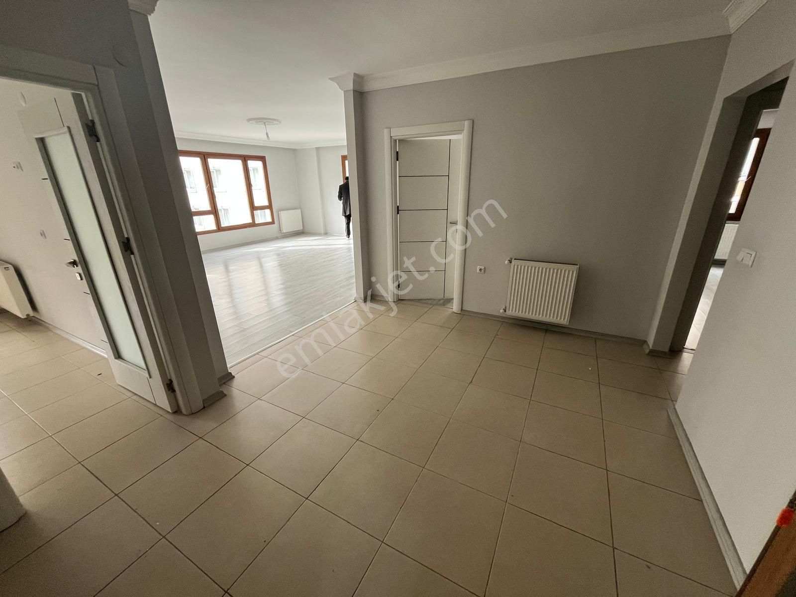 Trabzon Yomra Kaşüstünde Kiralık 3+1 Daire - Görsel 12