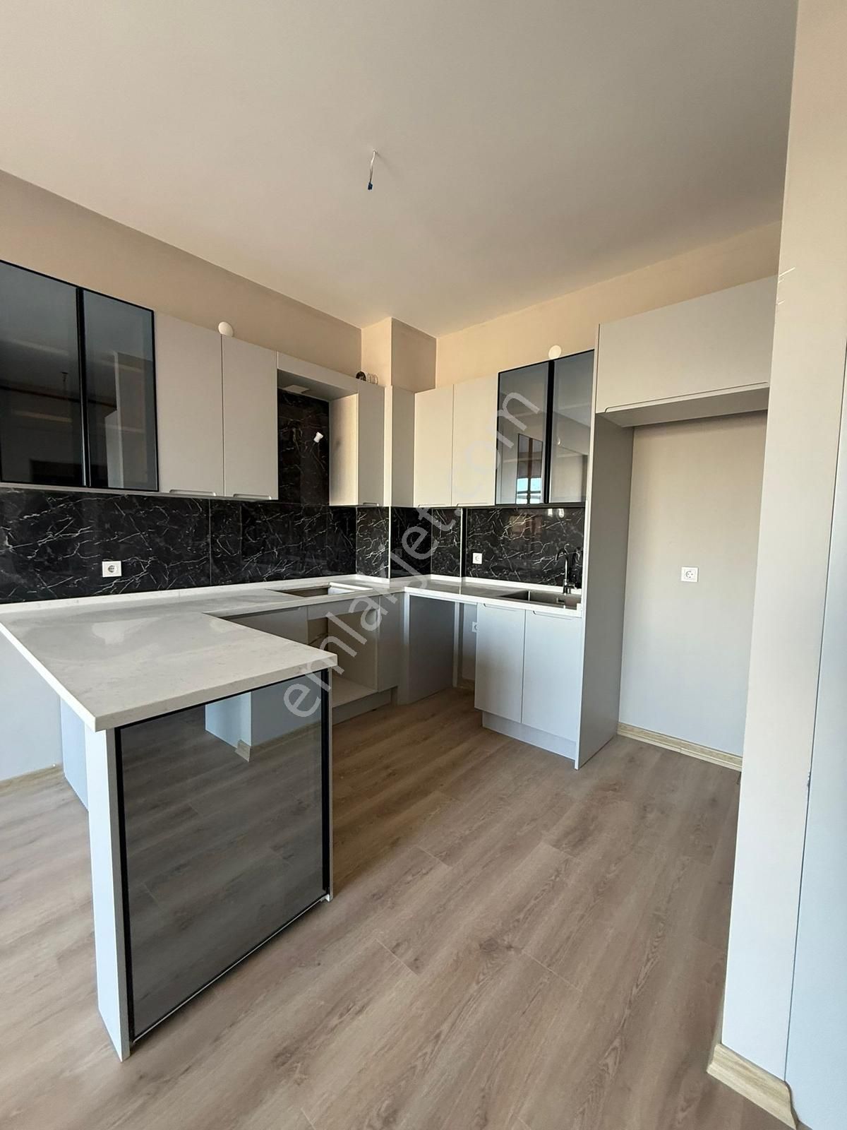 Altınevler Mah 2+1 7 Kat Ön Güney Cephe 88 M2 Asanösrlü - Görsel 3