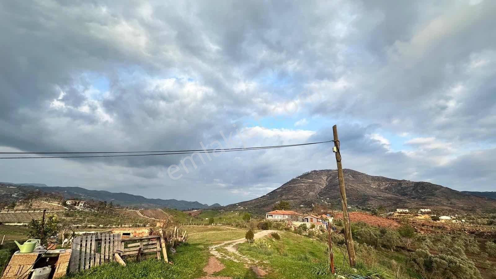 Caddeye Yakın, 3 Tarafı Yola Cepheli | Seferihisarda Kupon Arazi - Görsel 24