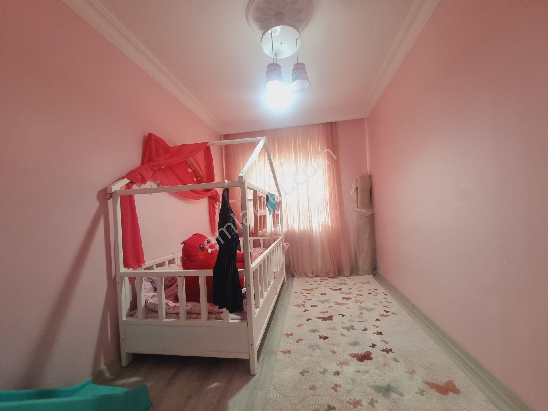 Pursaklar Mehmet Zengin Emlak'tan Merkezde, Full Yapılı, Masrafsız Ara Kat 3+1 Daire - Görsel 21