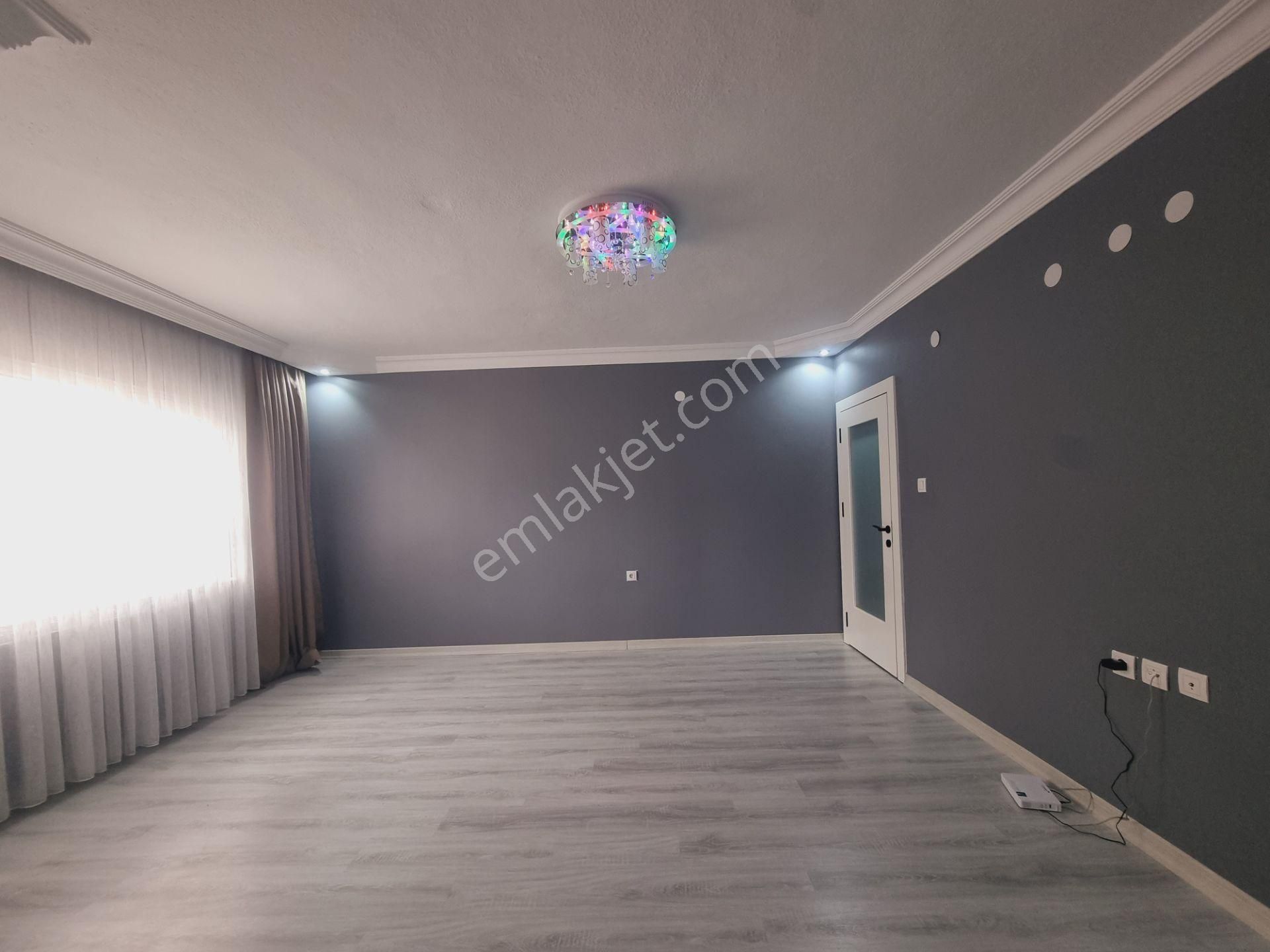 Pursaklar Mehmet Zengin Emlak'tan Merkezde, Full Yapılı, Masrafsız Ara Kat 3+1 Daire - Görsel 9