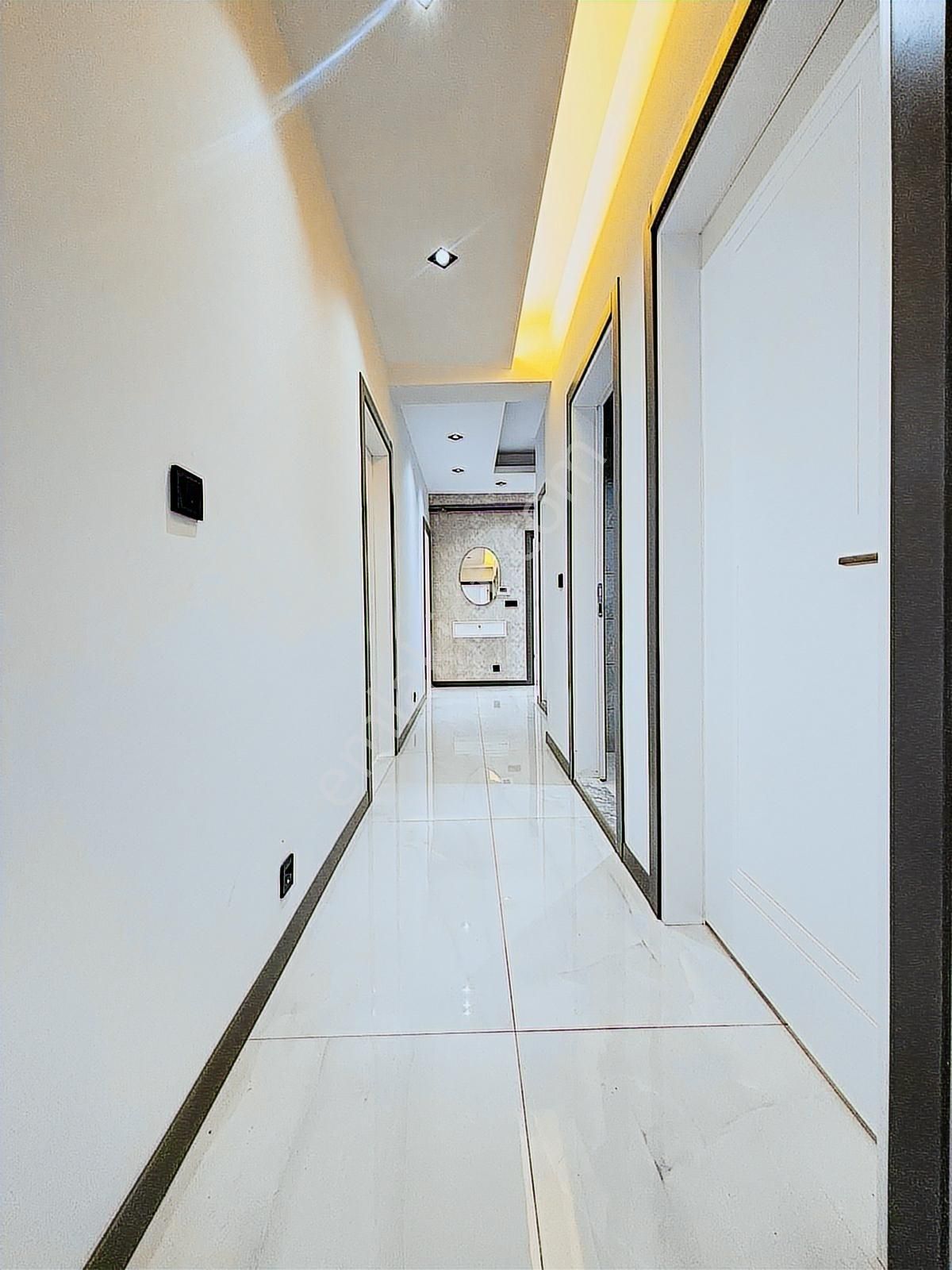 Demirler'den 1200 Evler'de Önü Açık Panjurlu Arakat 3+1 Daire - Görsel 23