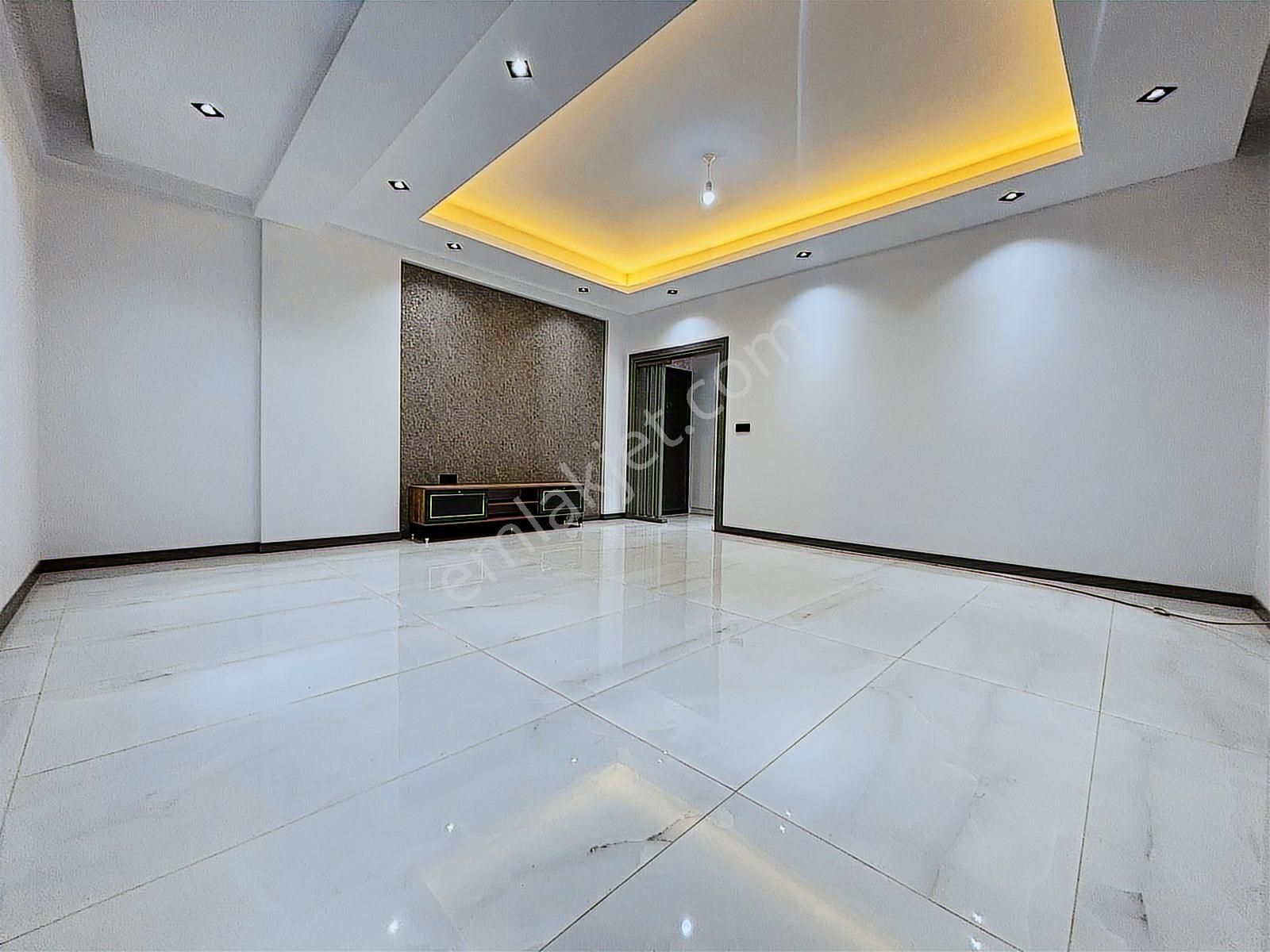 Demirler'den 1200 Evler'de Önü Açık Panjurlu Arakat 3+1 Daire - Görsel 5