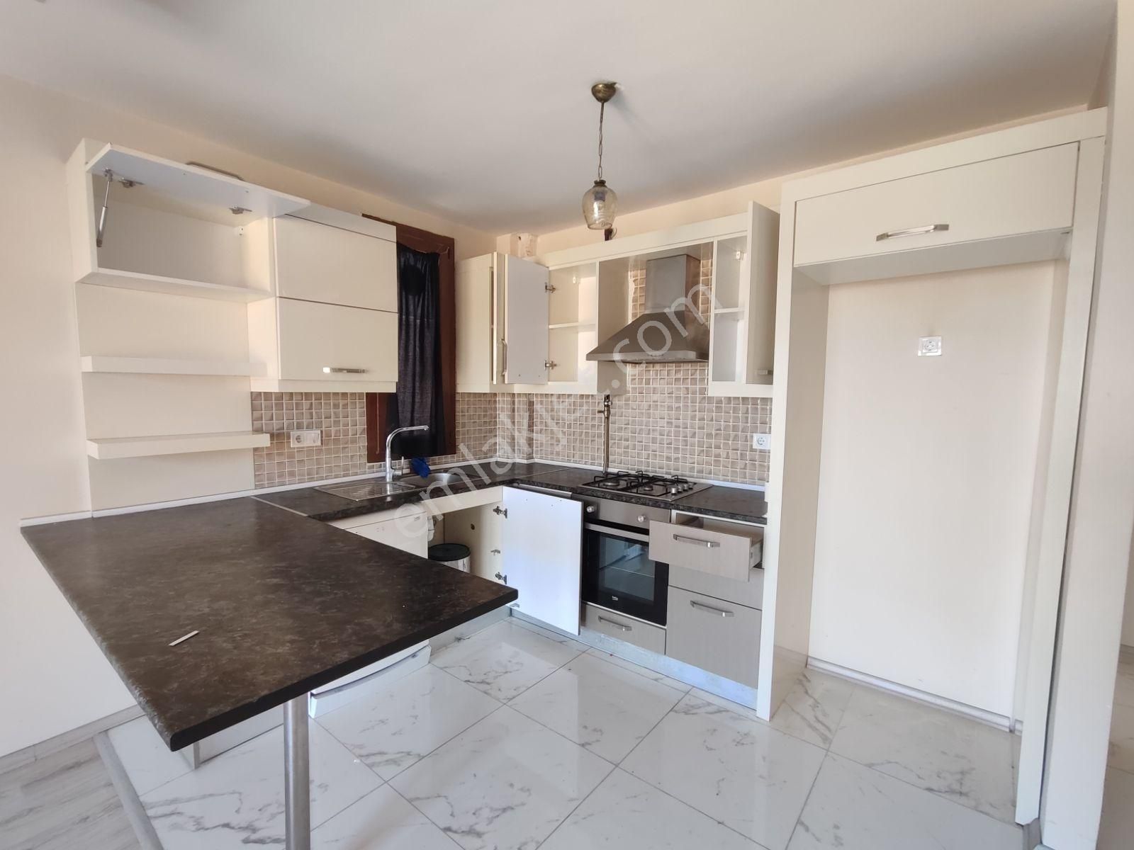 Konsept İstanbul Evleri Emlaklarda Kiracılı Ara Kat 1+1 Daire - Görsel 2