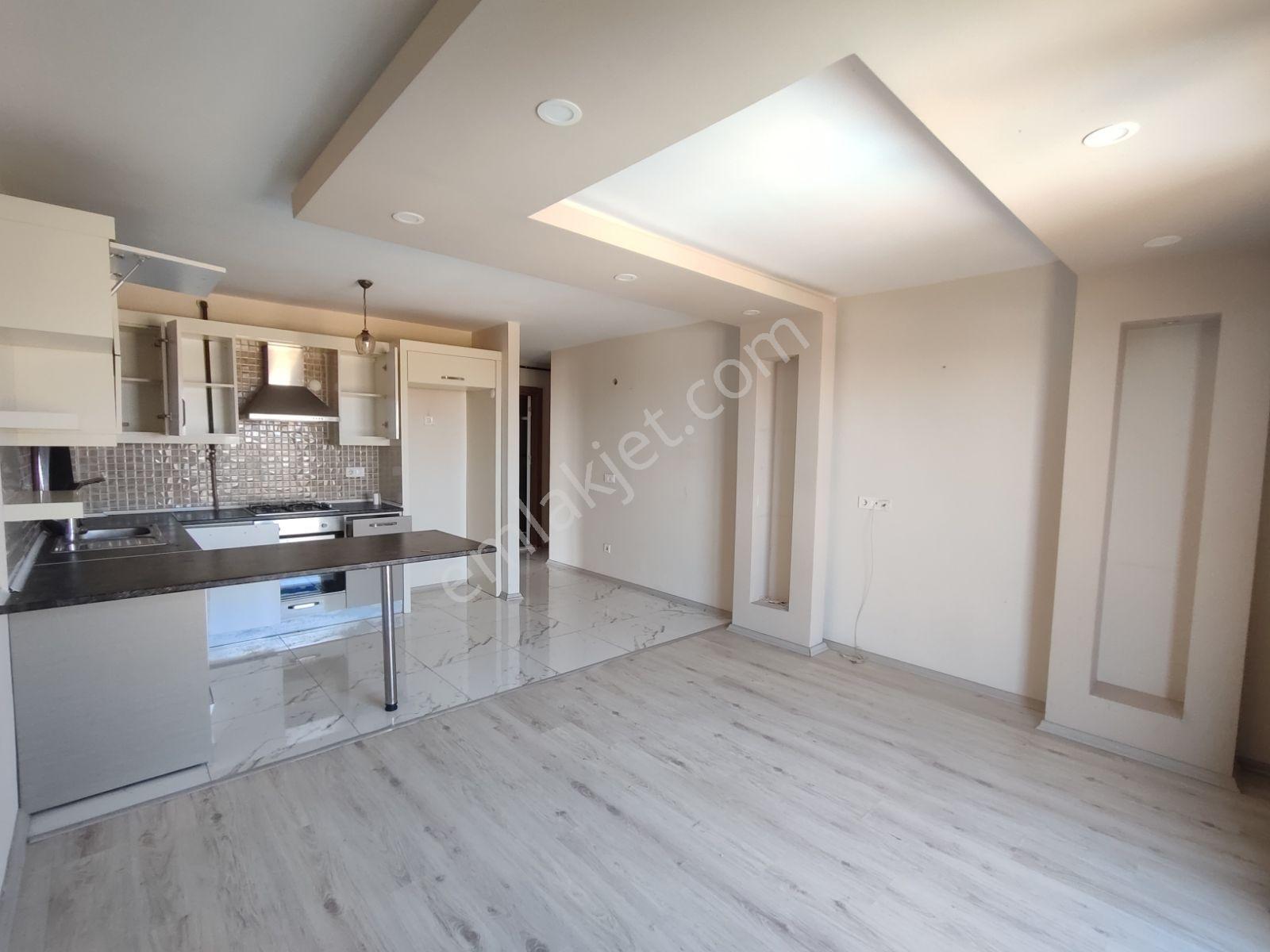 Konsept İstanbul Evleri Emlaklarda Kiracılı Ara Kat 1+1 Daire - Görsel 2
