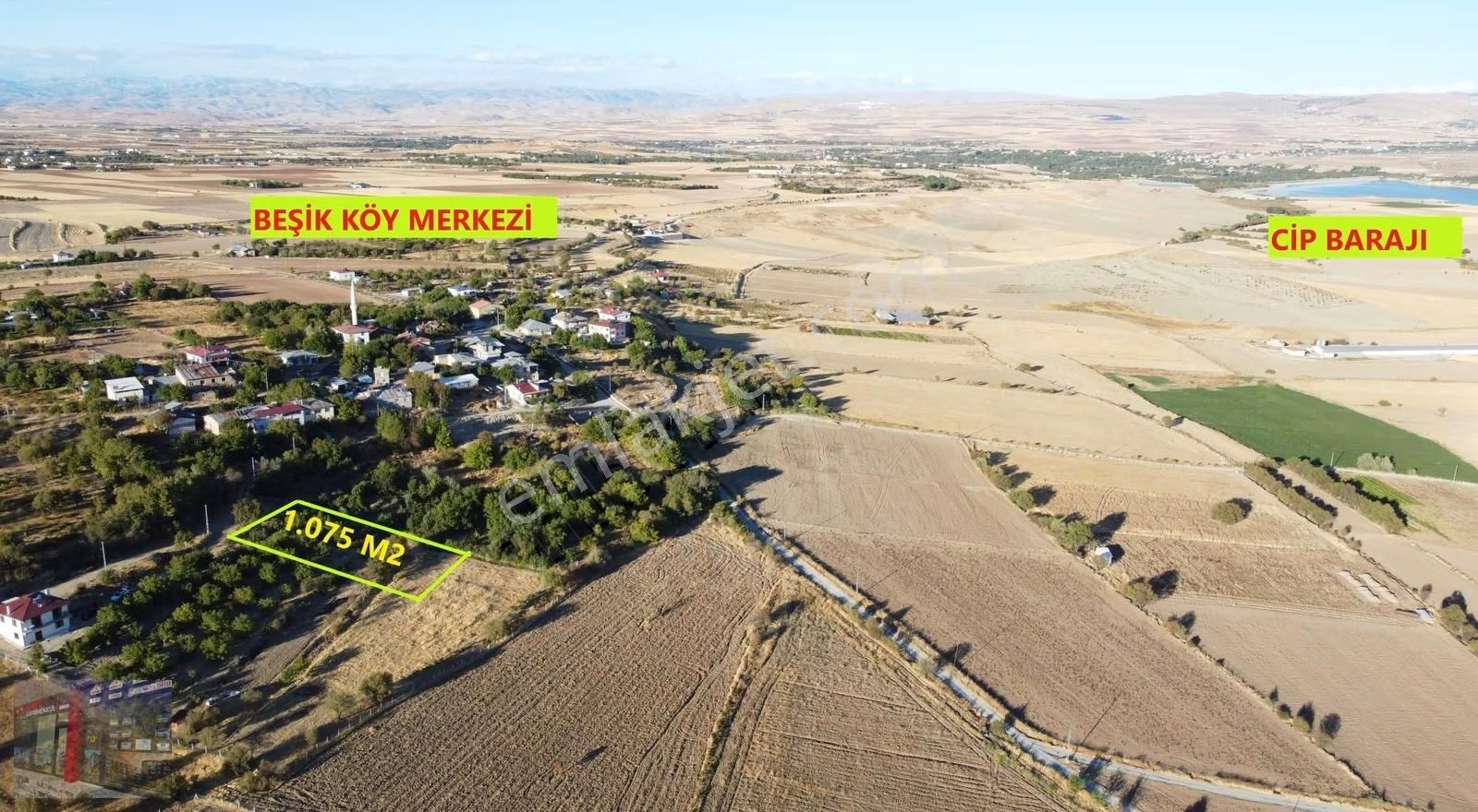 Emre Gm/den Çaydaçırayı Gören Konumda Baraj Manzaralı Bahçe - Görsel 15