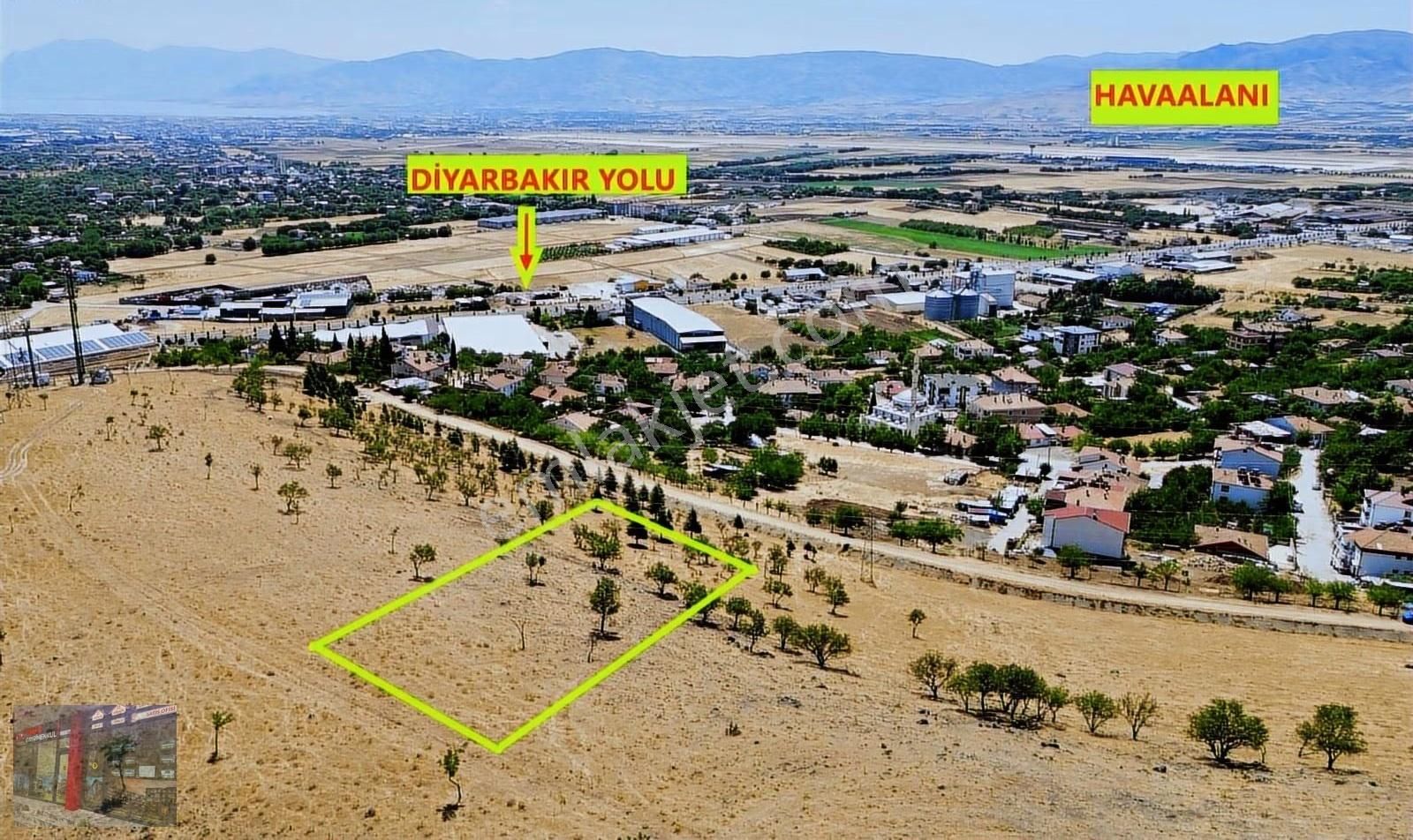 Emre Gm/den Akçakiraz'da Yoluna Sıfır Villa Arsası