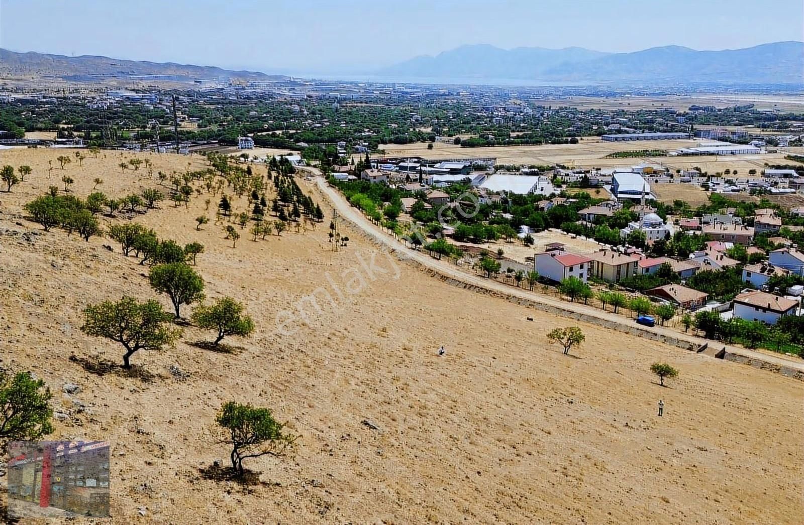 Emre Gm/den Akçakiraz'da Yoluna Sıfır Villa Arsası - Görsel 5