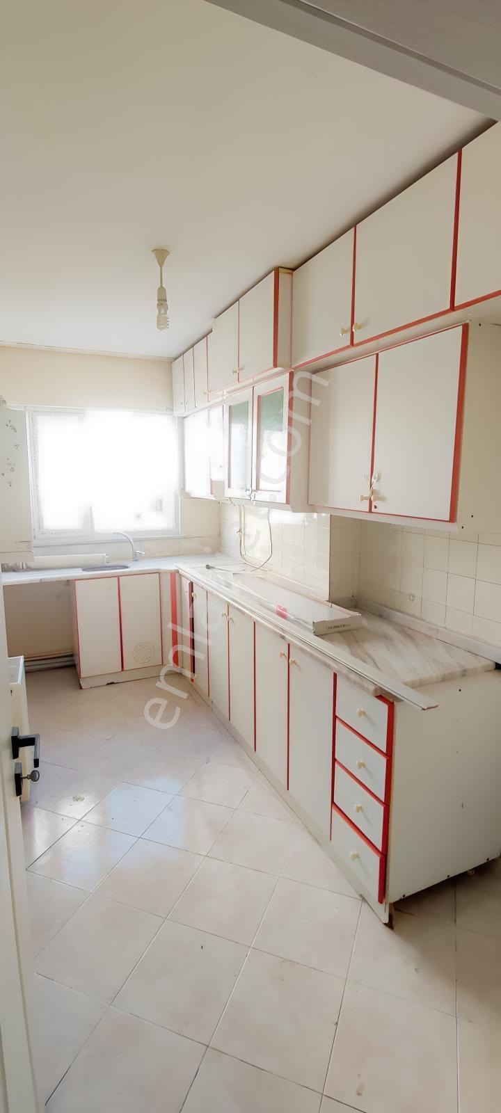 Yüzbaşılarda Askeri Kapı Ve Yeni Hastaneye Çok Yakın Boş Daire - Görsel 20