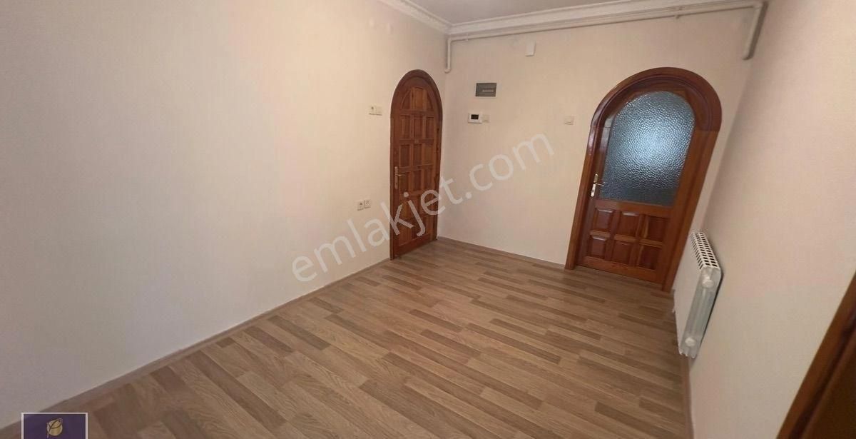 Bulvarda Kiralık Daire - Görsel 14