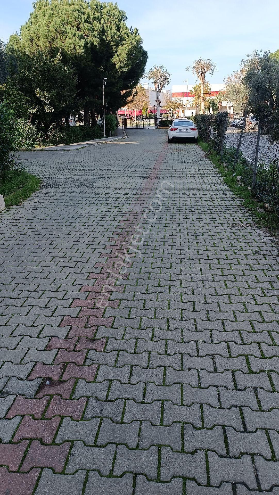 Balçova,da Site İçinde Deniz Manzaralı, Jeotermalli, Otoparklı, Daire - Görsel 25