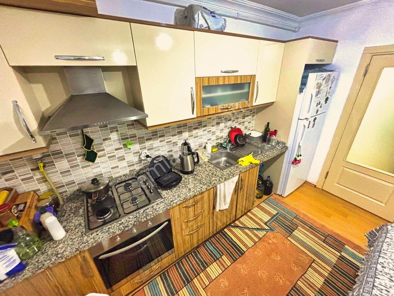 🛑🛑aktif'ten Akçay'da Satılık Ön Cephe Arakat Asansörlü Cam Balkonlu Ferah 1+1 Daire