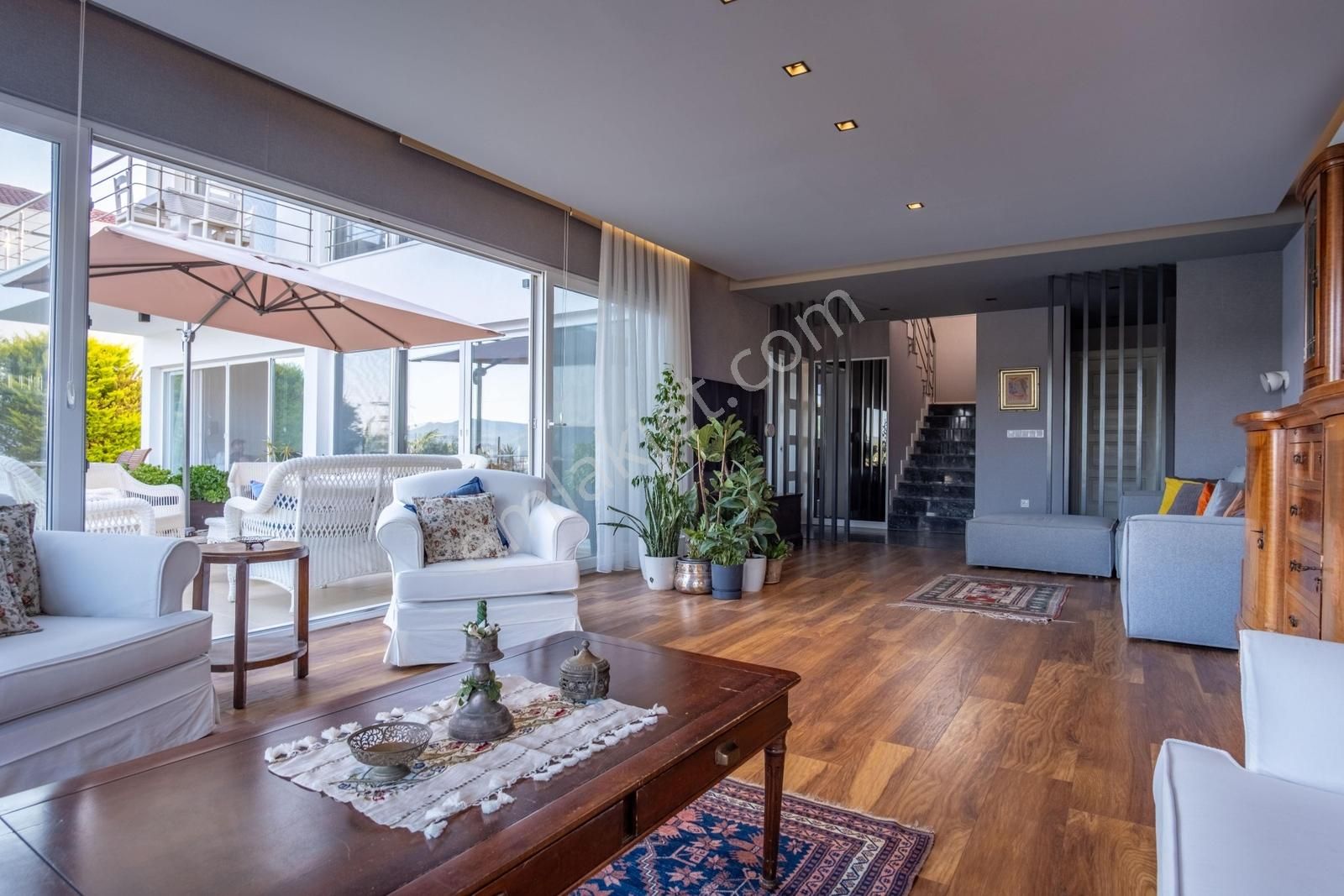 Adabükü Panoramik Deniz Ve Koy Manzaralı Satılık Müstakil Villa - Görsel 8