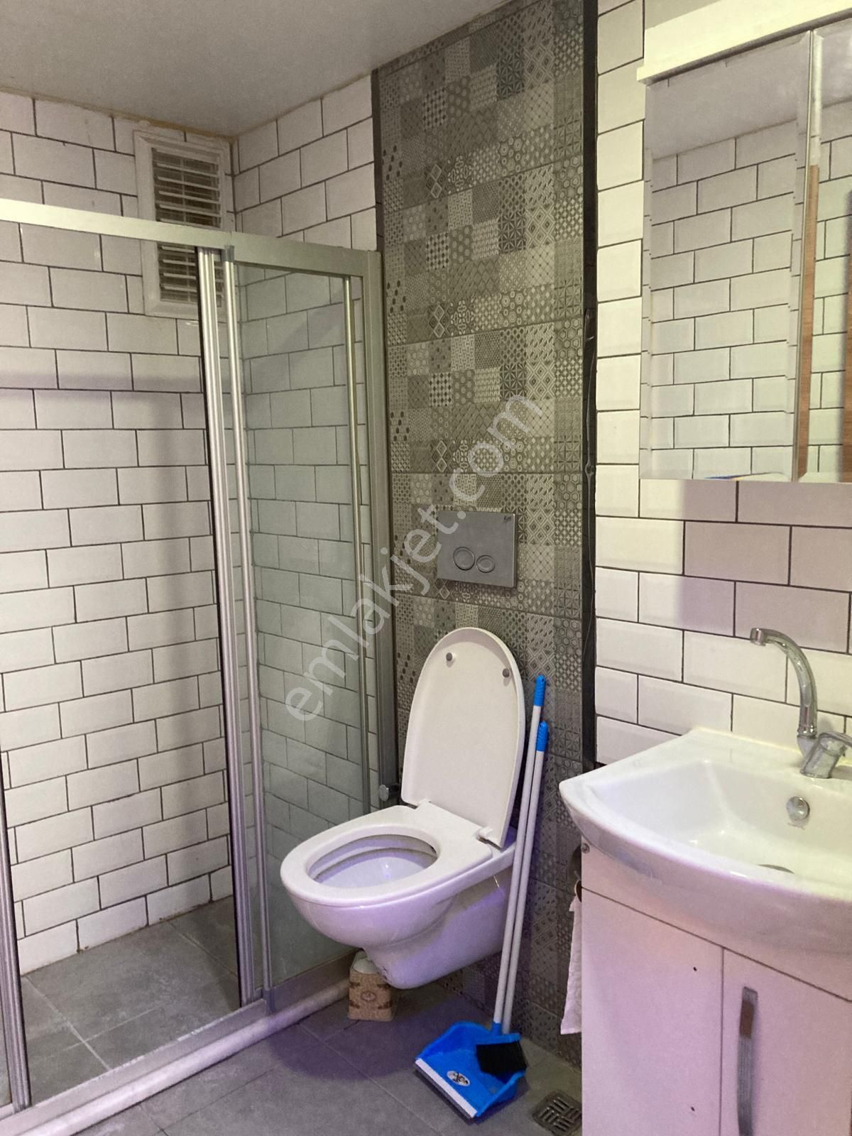 Ender Uysal Gayrimenkulden Üniversiteye Yakın Asansörlü Balkonlu 1+1 Satılkık Apart... - Görsel 9