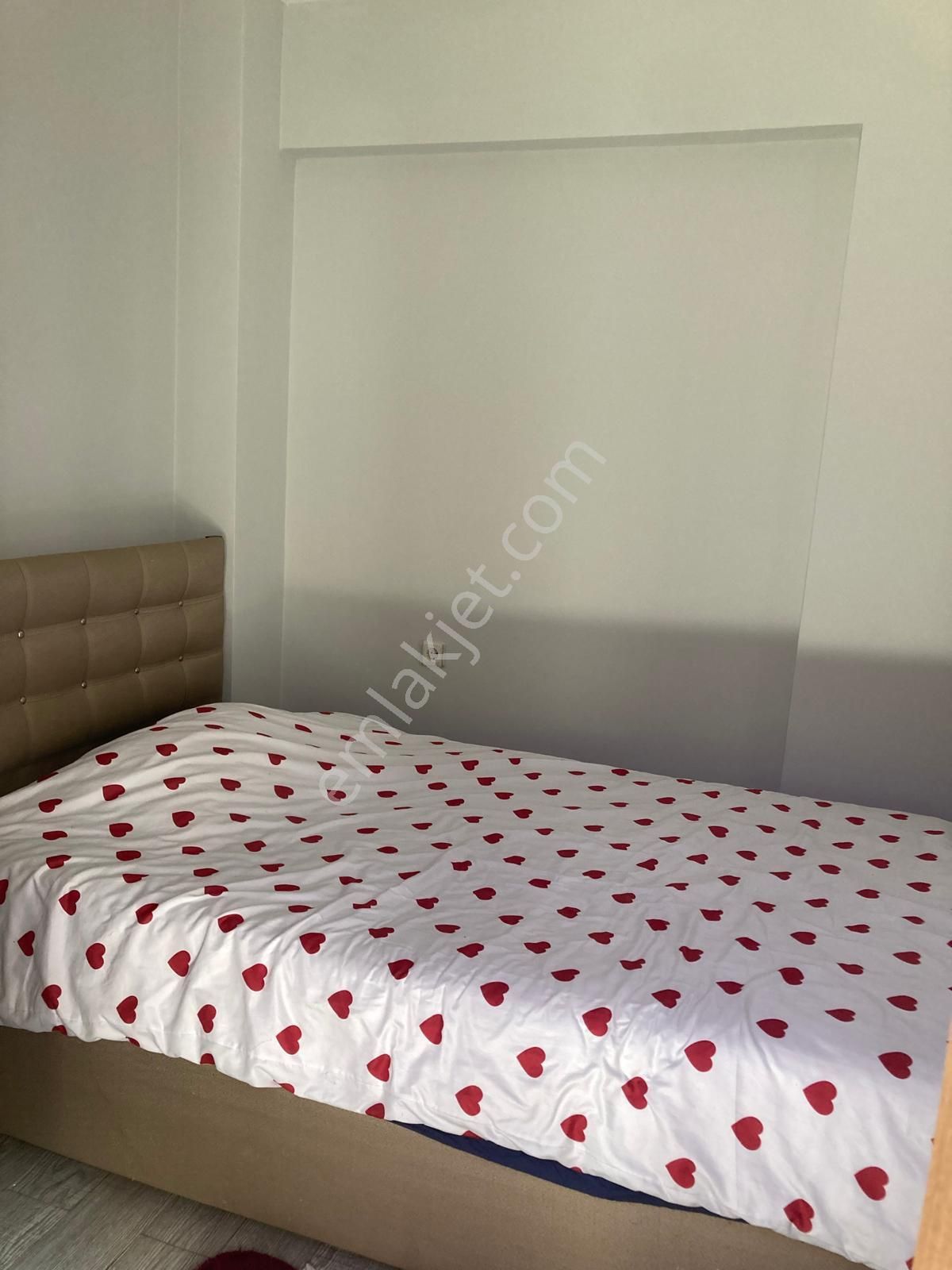 Ender Uysal Gayrimenkulden Üniversiteye Yakın Asansörlü Balkonlu 1+1 Satılkık Apart... - Görsel 7