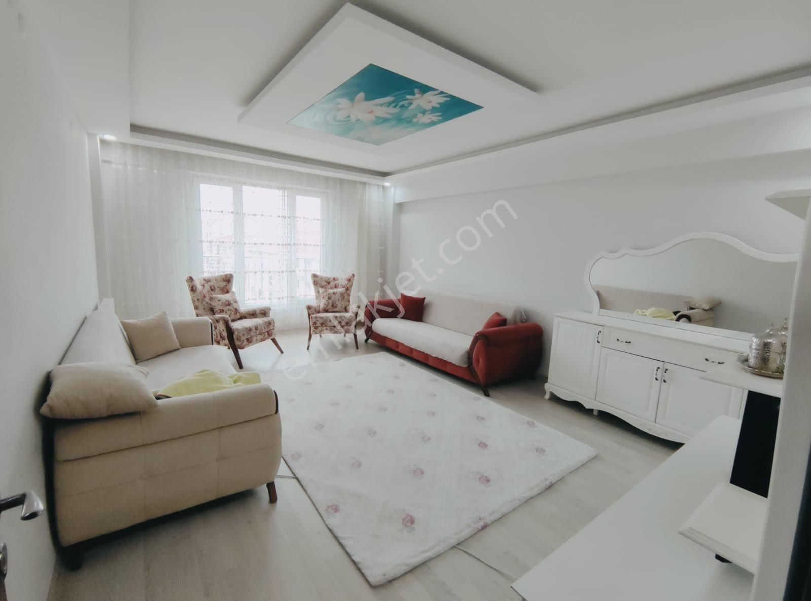 Kumlubel Mah 190 Metrekare 3+1 Duplex Daire