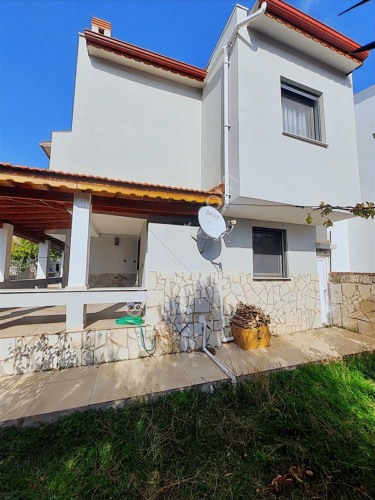 Çeşme Yalı'da Müstakil Bahçeli Satılık 4+1 Villa (denize Yakın) - Görsel 32
