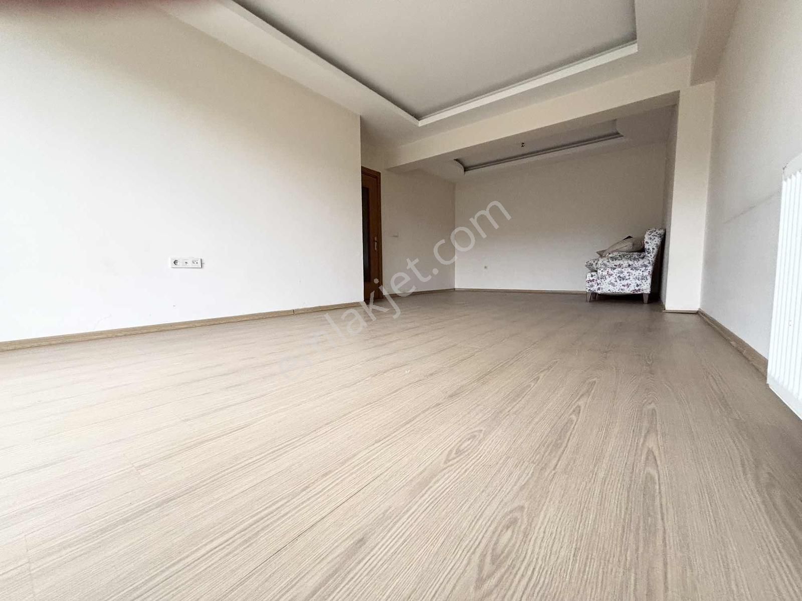 Pınar Mah Esila Kent Sitesi Ebeveynli Kiralık 2+1 Forent - Görsel 12