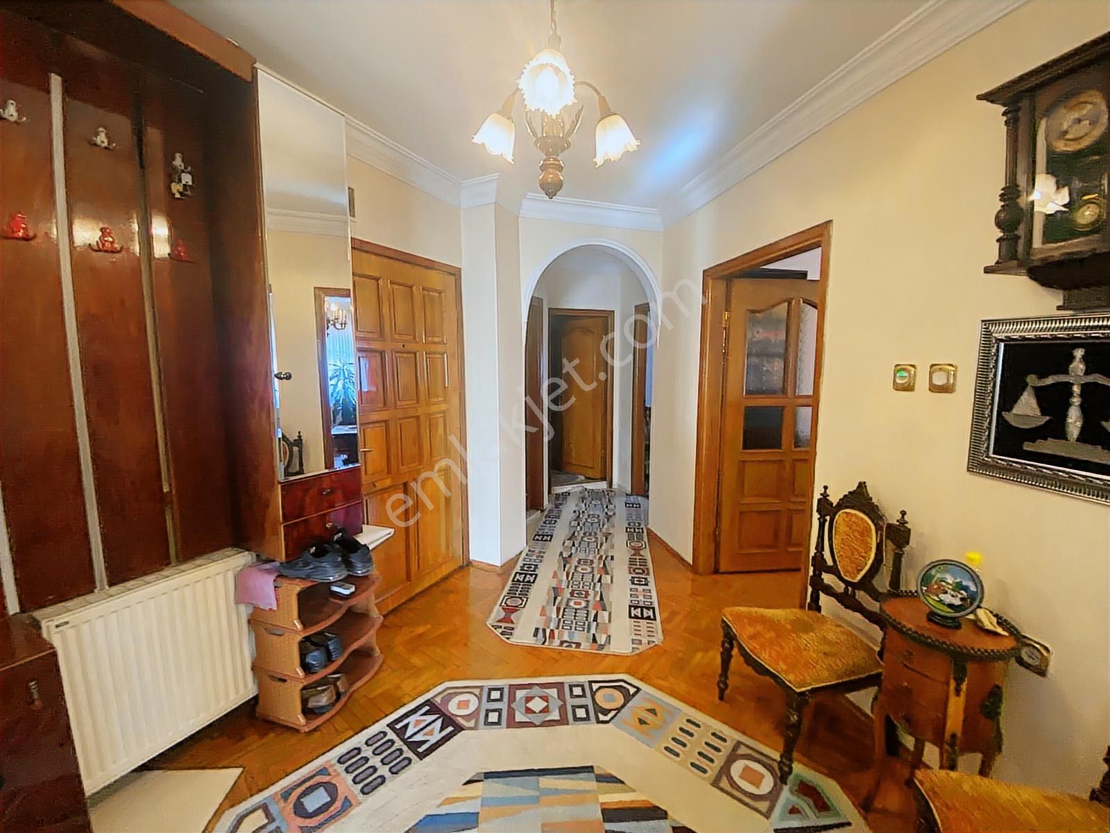 Altınbaş Emlak'tan Şehir Merkezinde 160 M2 Satılık 4+1 Daire - Görsel 21